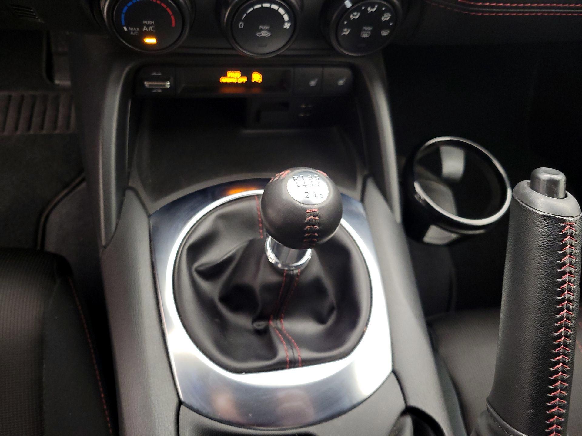 Thumbnail: 2019 Mazda MX-5 Miata - 17