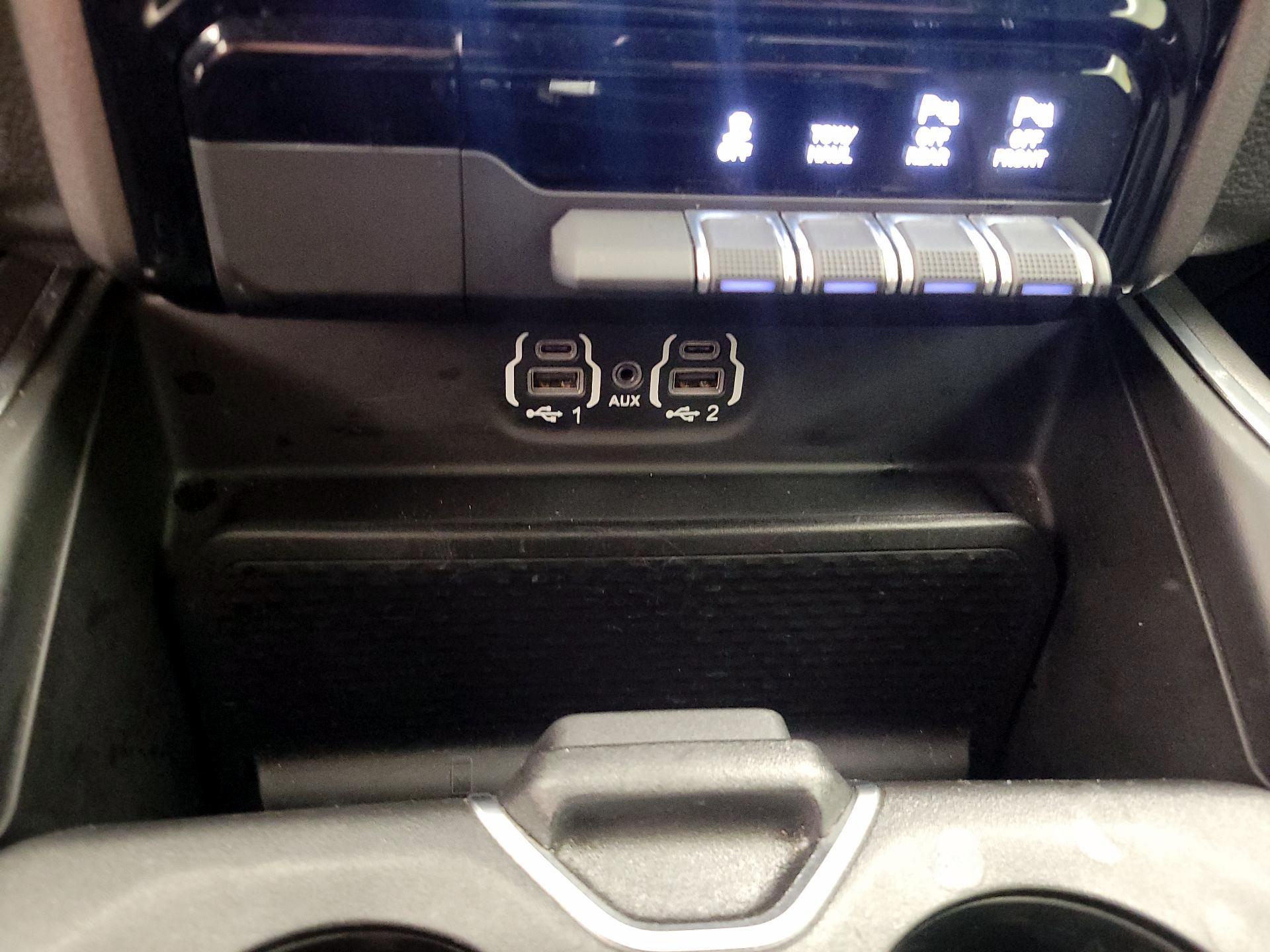 Thumbnail: 2021 RAM 1500 - 19