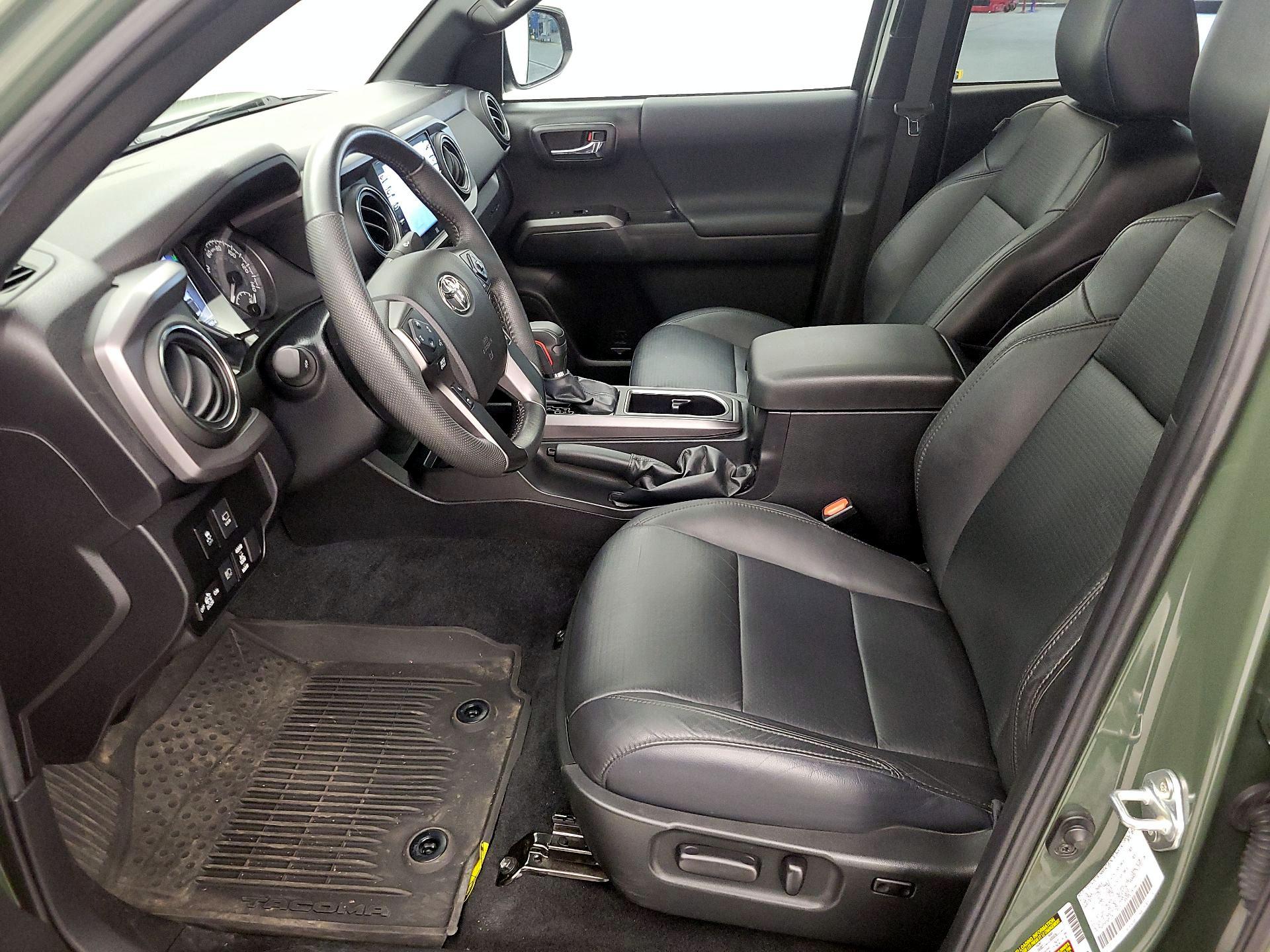 Thumbnail: 2022 Toyota Tacoma - 11