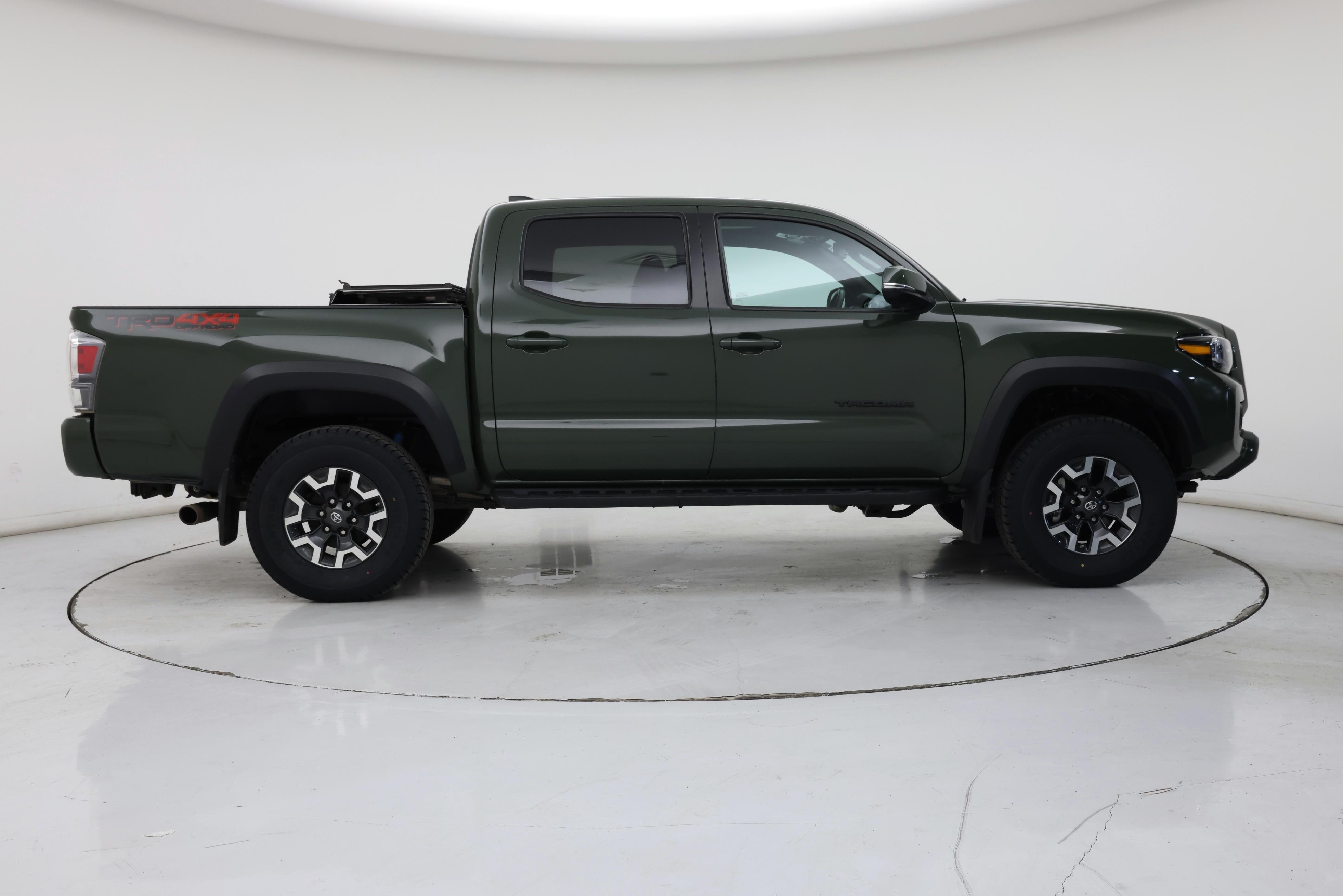 Thumbnail: 2022 Toyota Tacoma - 7