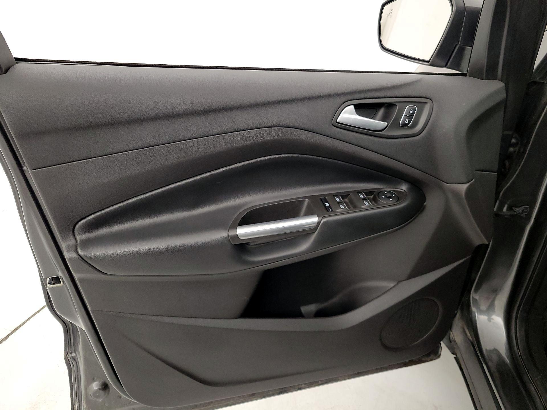 Thumbnail: 2019 Ford Escape - 12