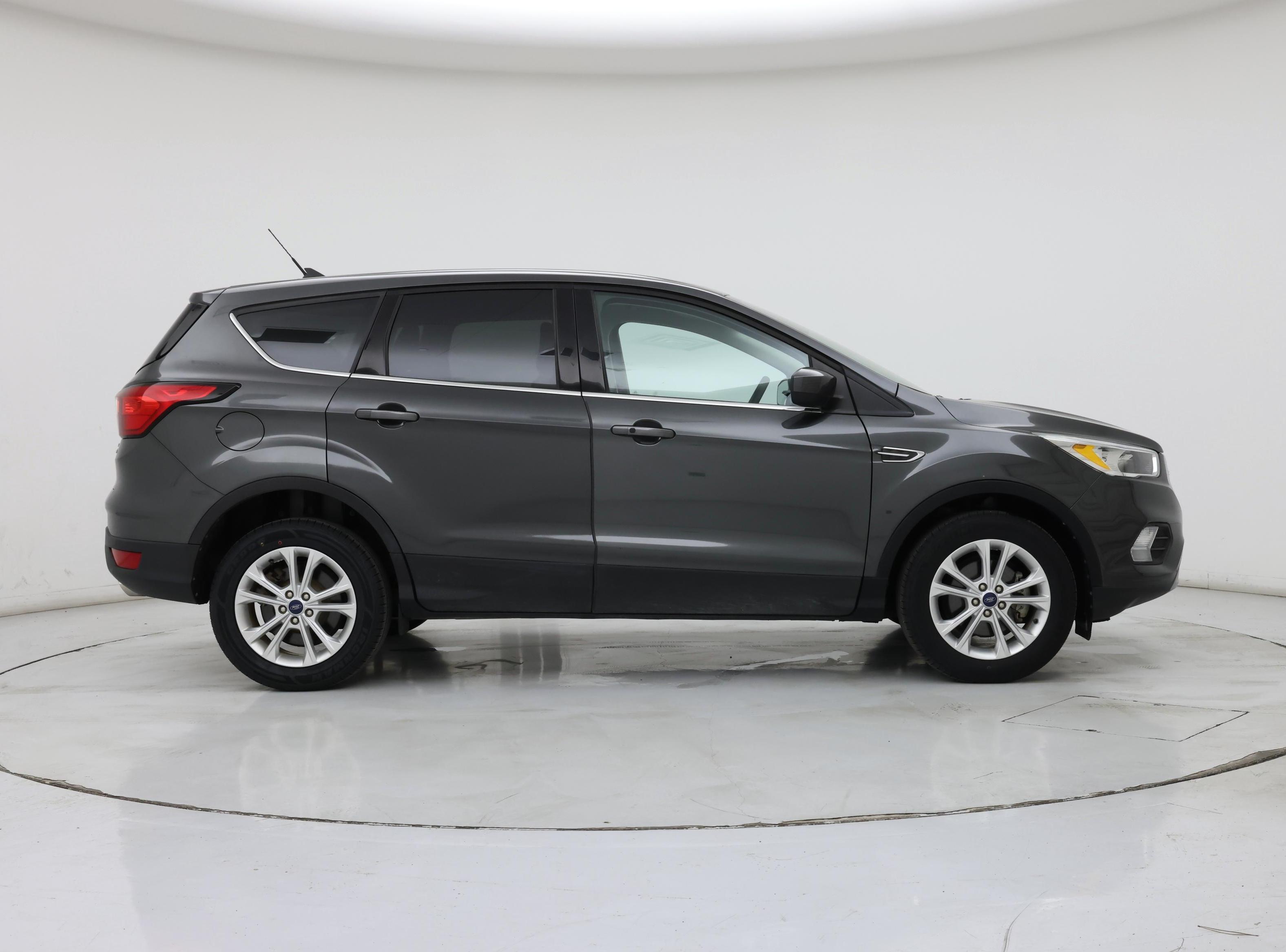 Thumbnail: 2019 Ford Escape - 7