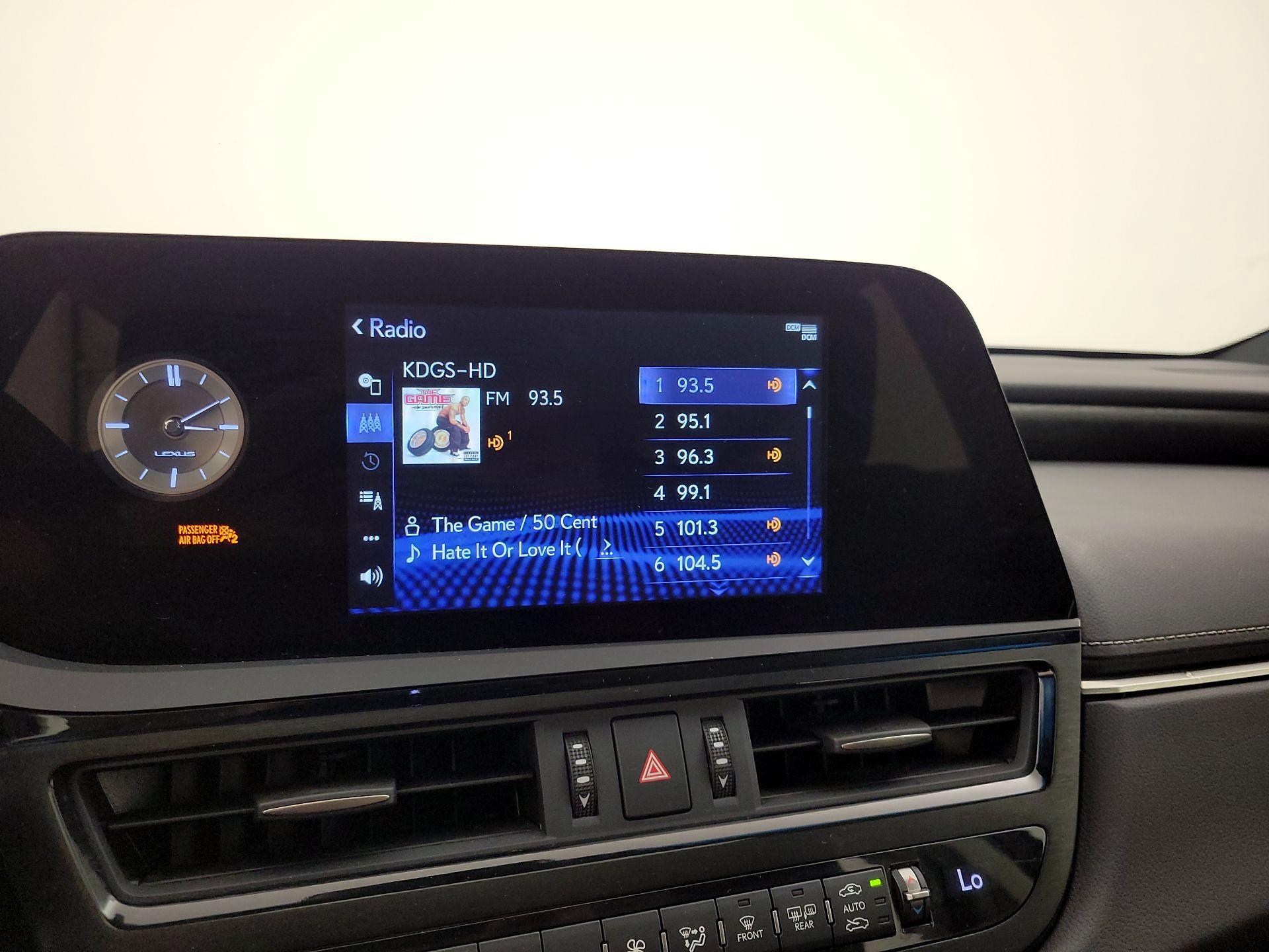 Thumbnail: 2022 Lexus ES - 15