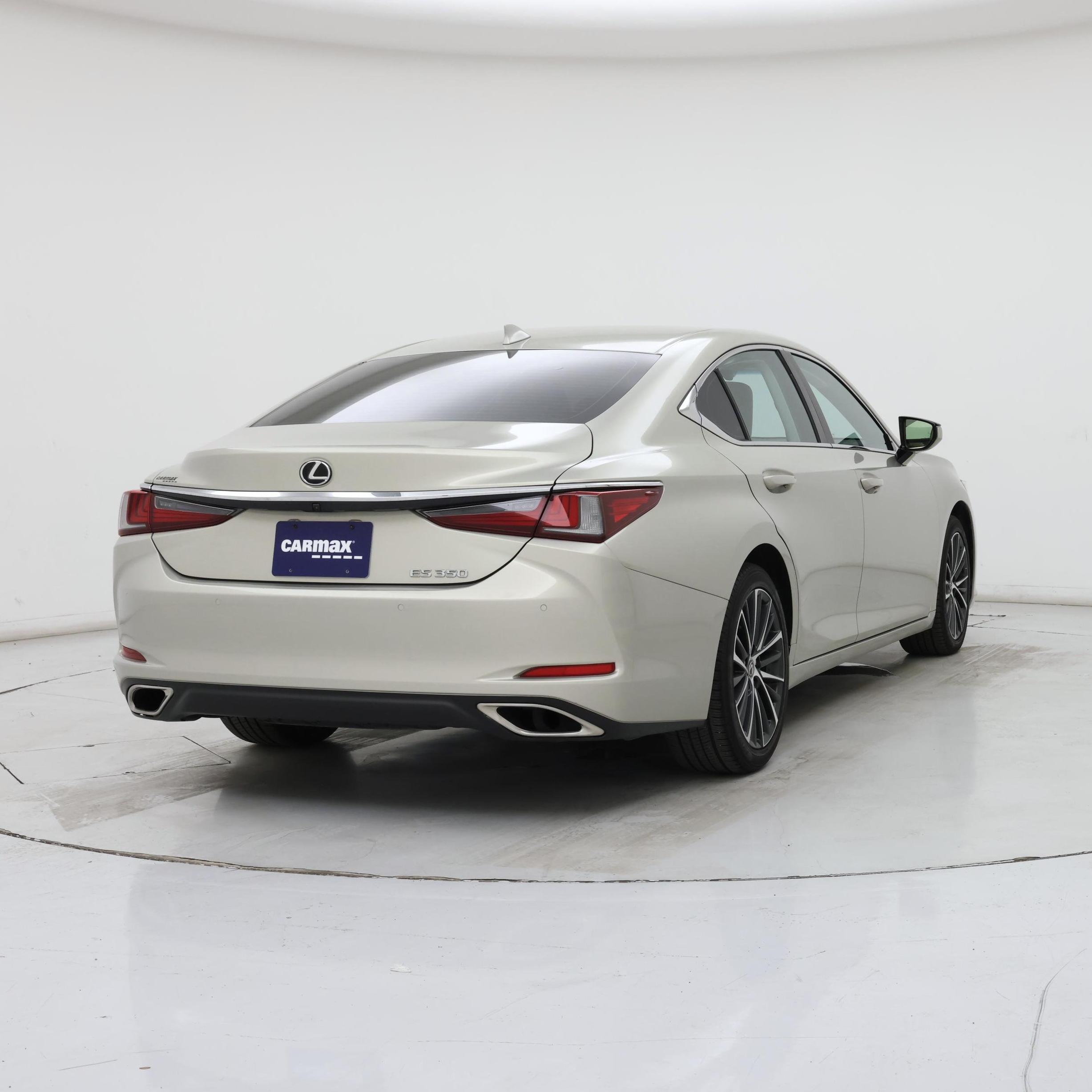 Thumbnail: 2022 Lexus ES - 8