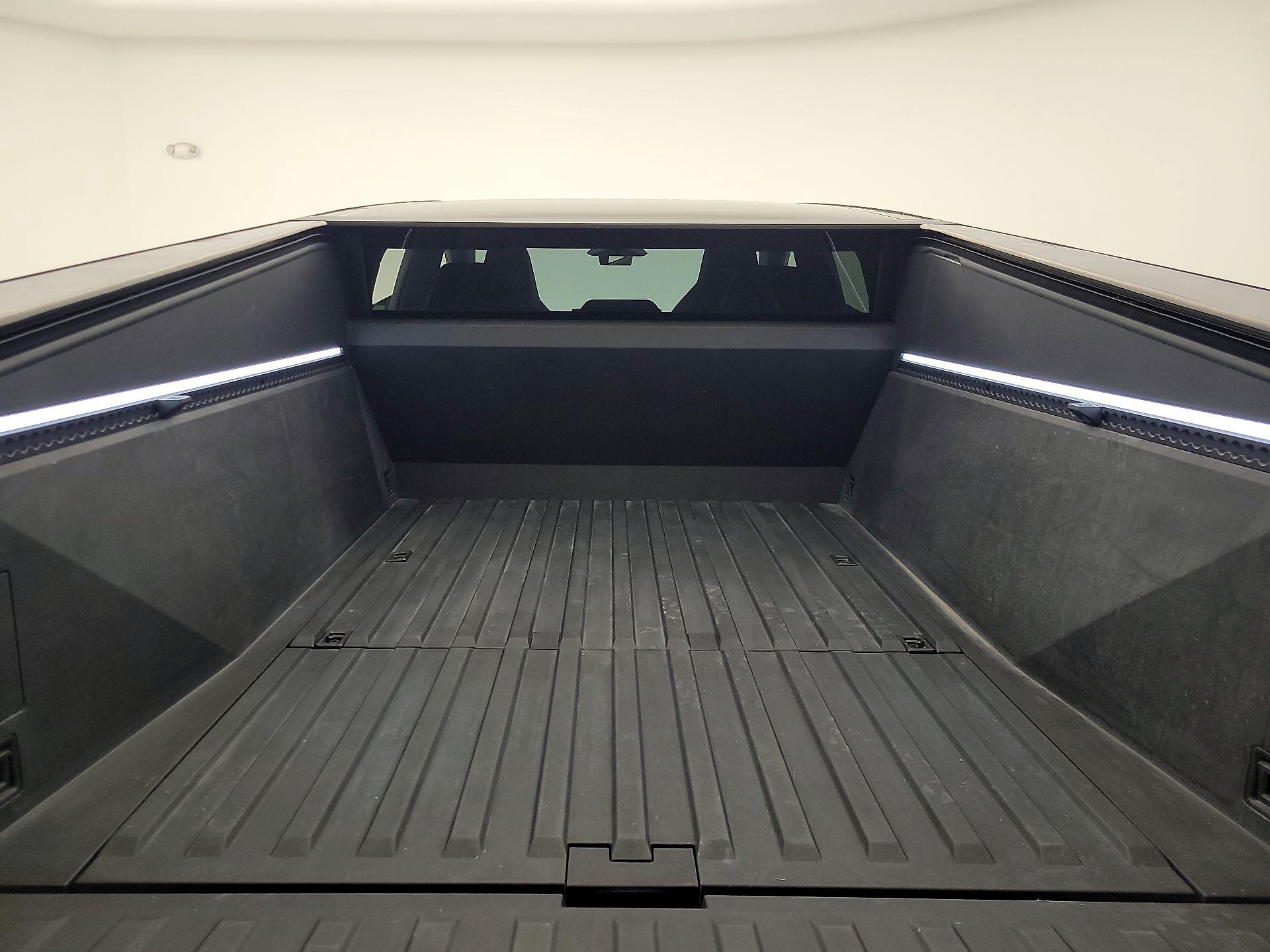 Thumbnail: 2024 Tesla Cybertruck - 19