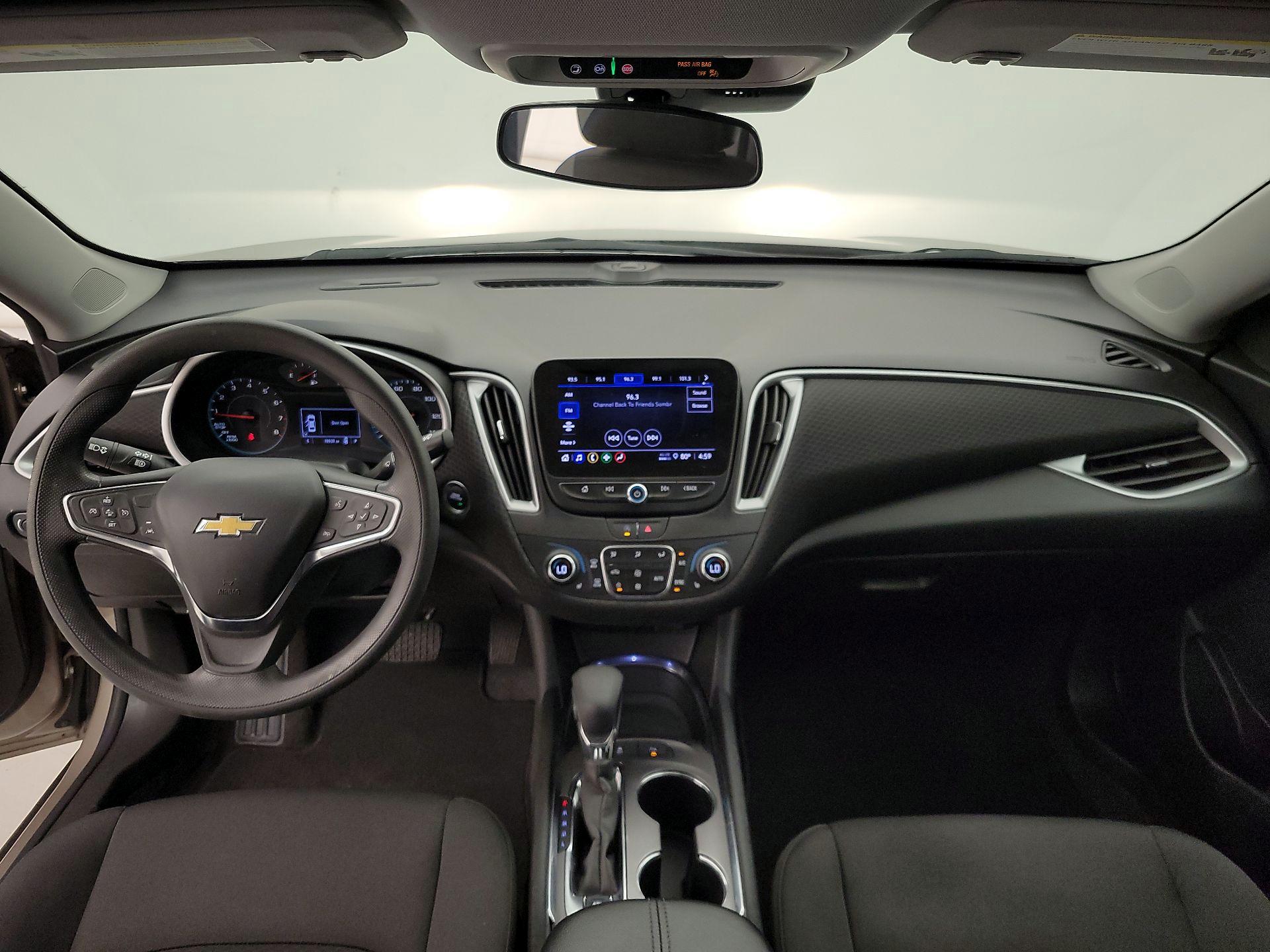 Thumbnail: 2024 Chevrolet Malibu - 9