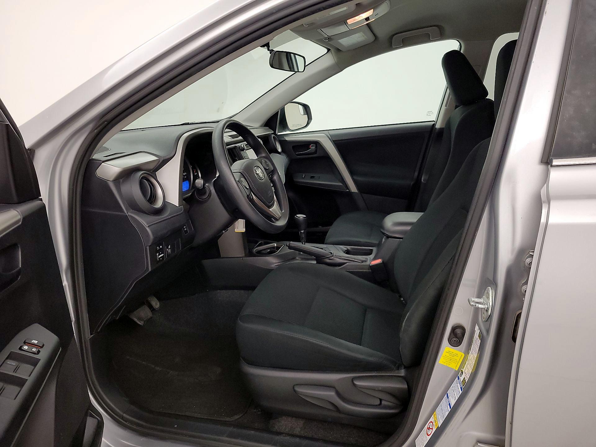 Thumbnail: 2016 Toyota RAV4 - 11