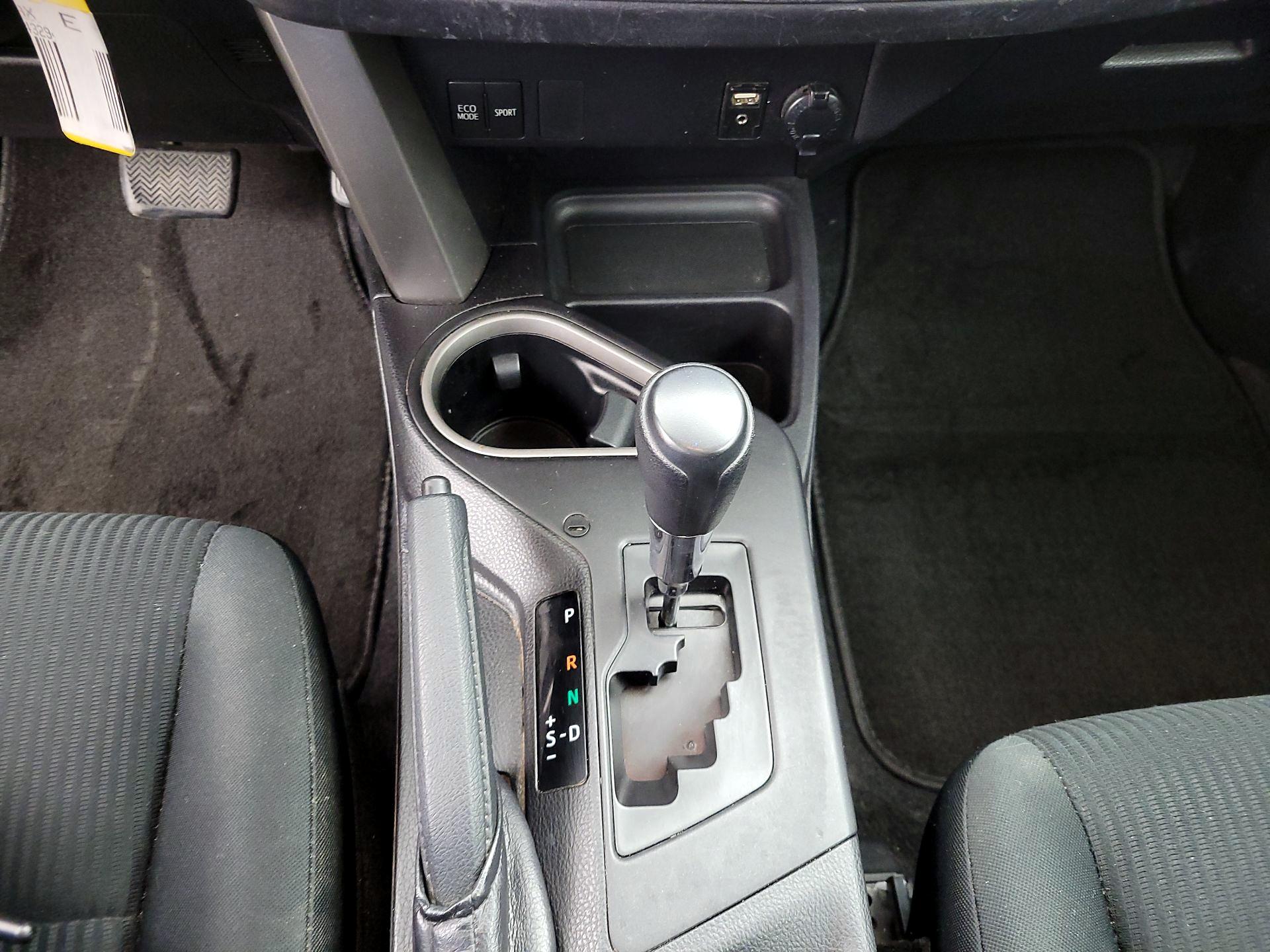 Thumbnail: 2016 Toyota RAV4 - 17