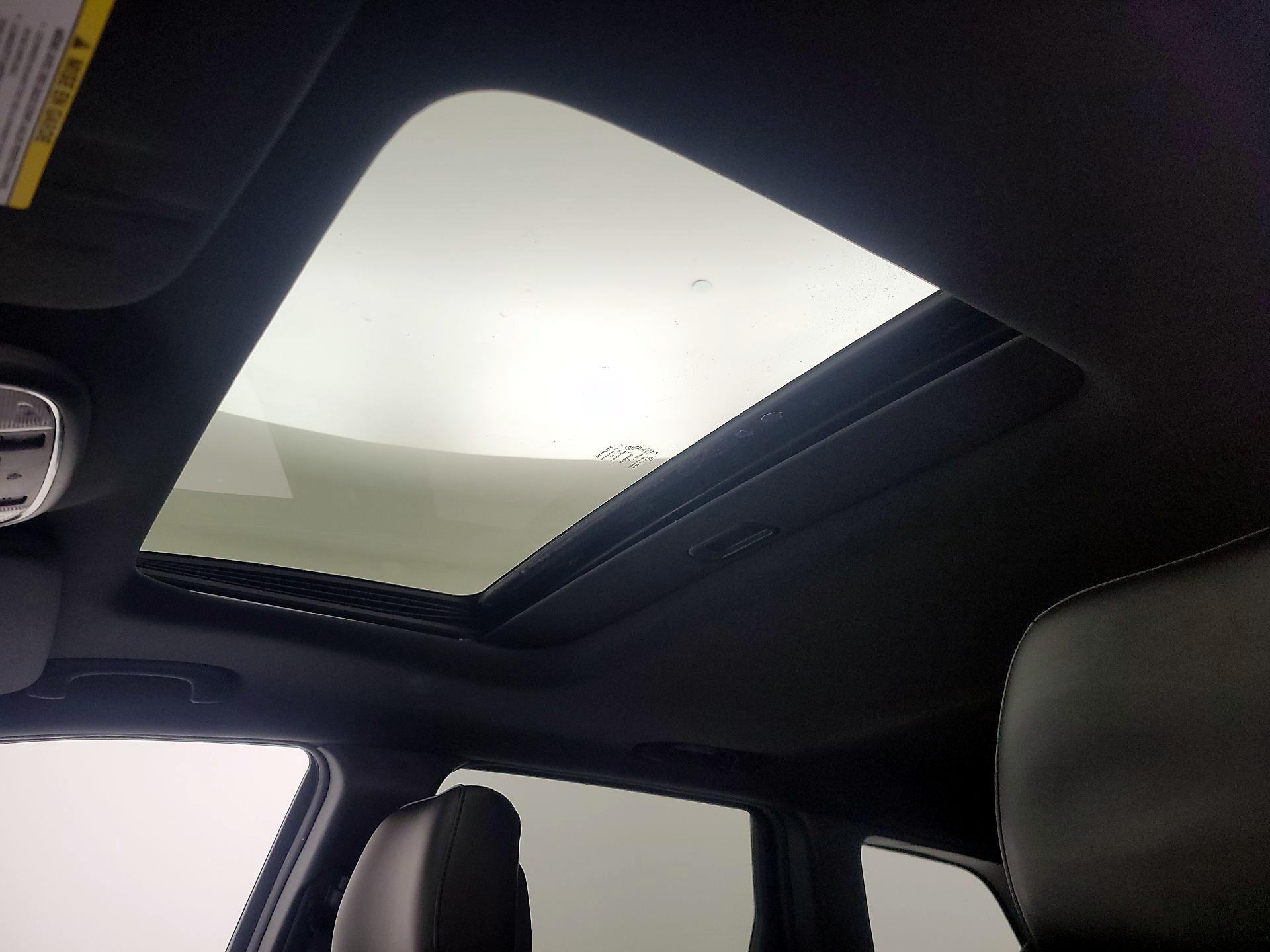 Thumbnail: 2015 Jeep Grand Cherokee - 18