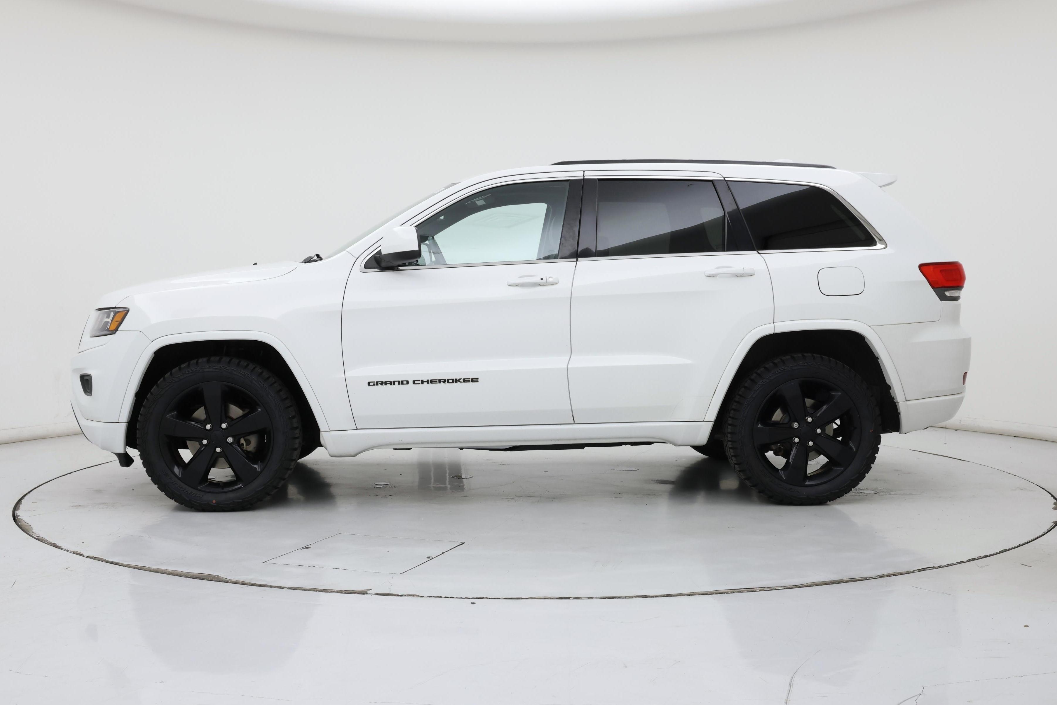 Thumbnail: 2015 Jeep Grand Cherokee - 3