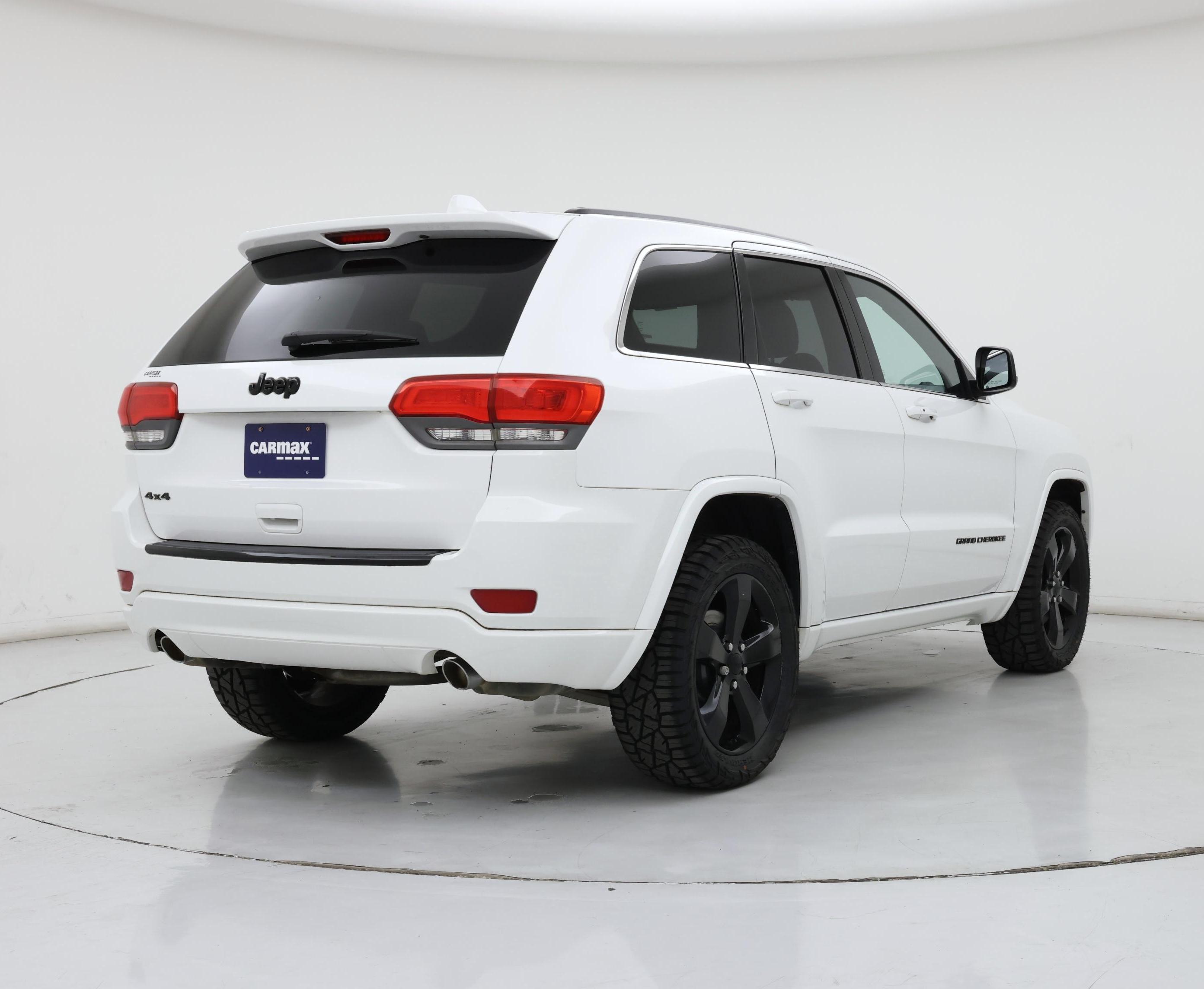 Thumbnail: 2015 Jeep Grand Cherokee - 8