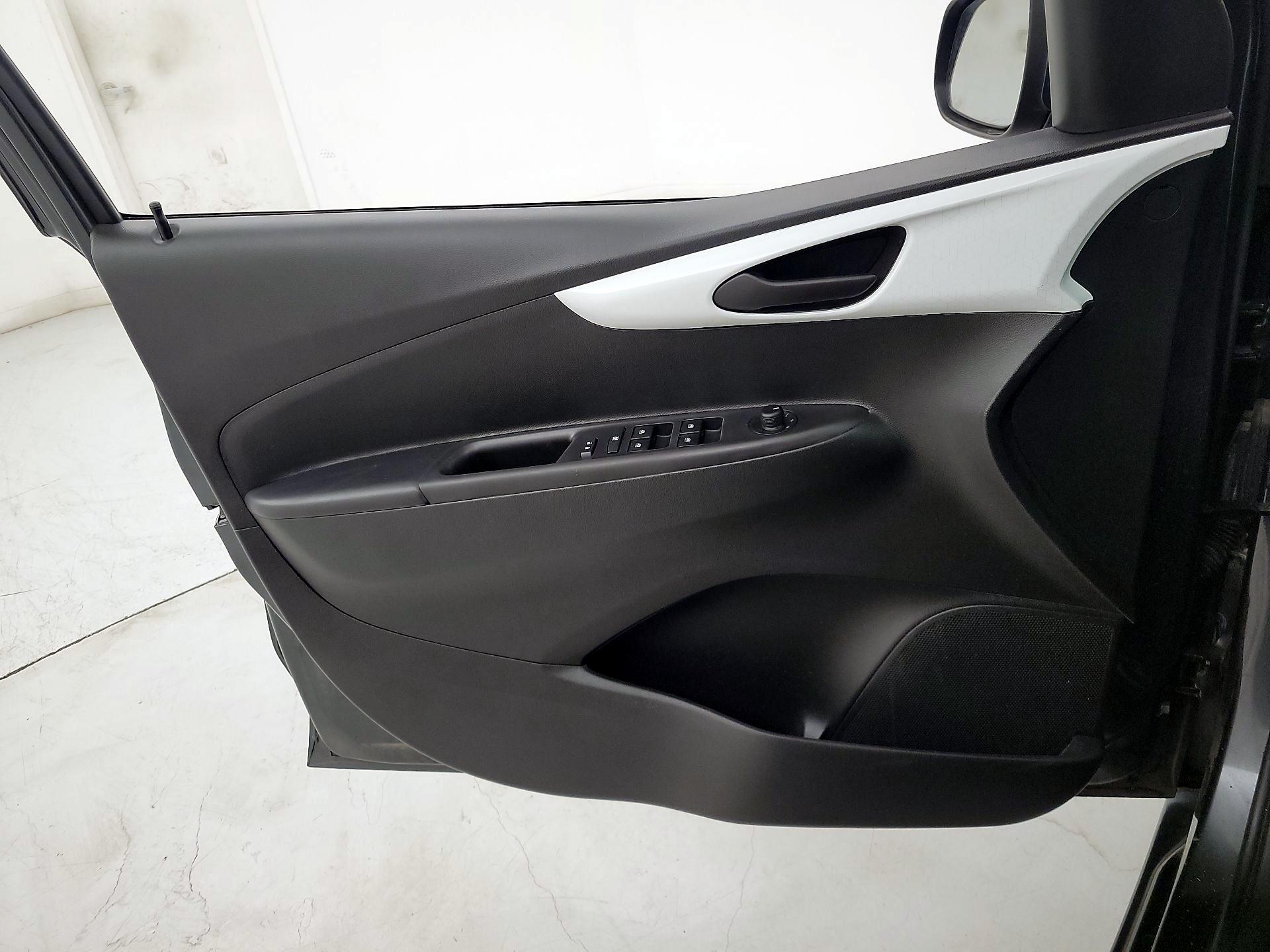 Thumbnail: 2017 Chevrolet Spark - 12