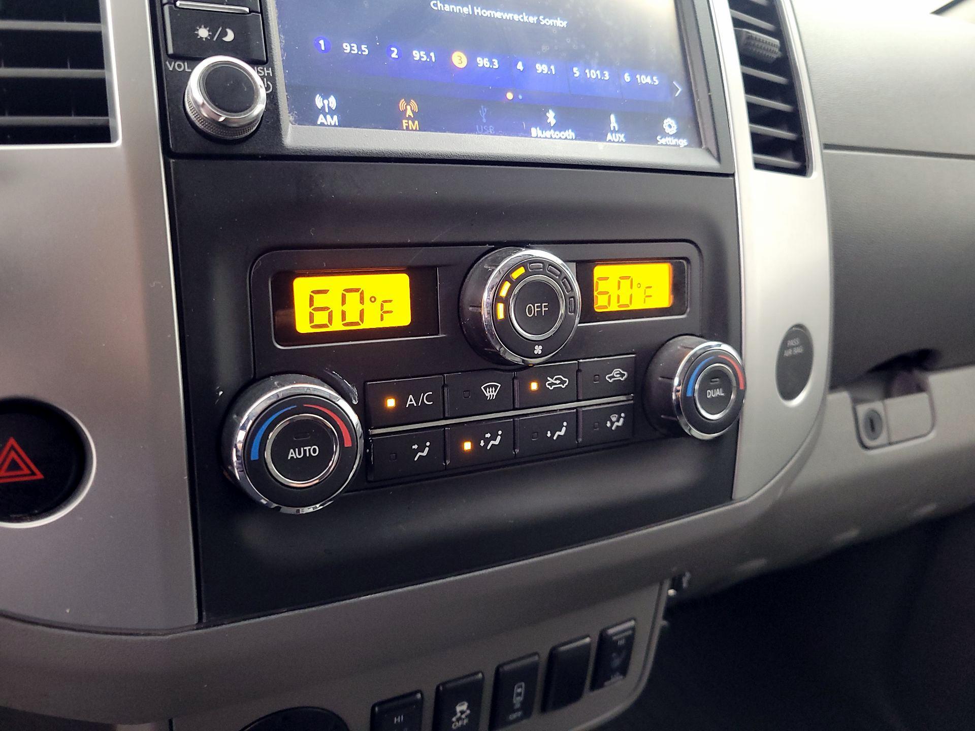 Thumbnail: 2021 Nissan Frontier - 16