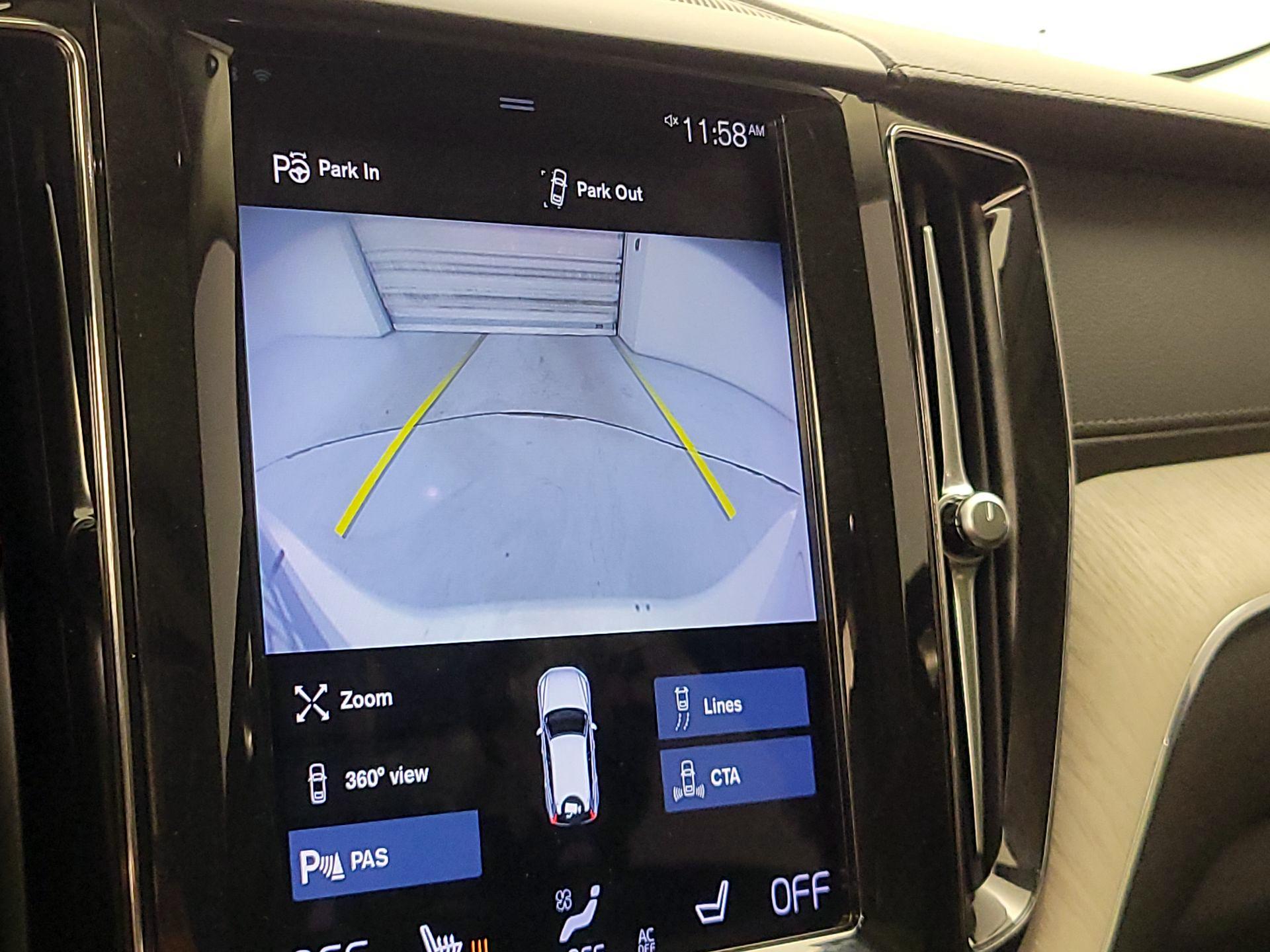 Thumbnail: 2021 Volvo XC60 - 14