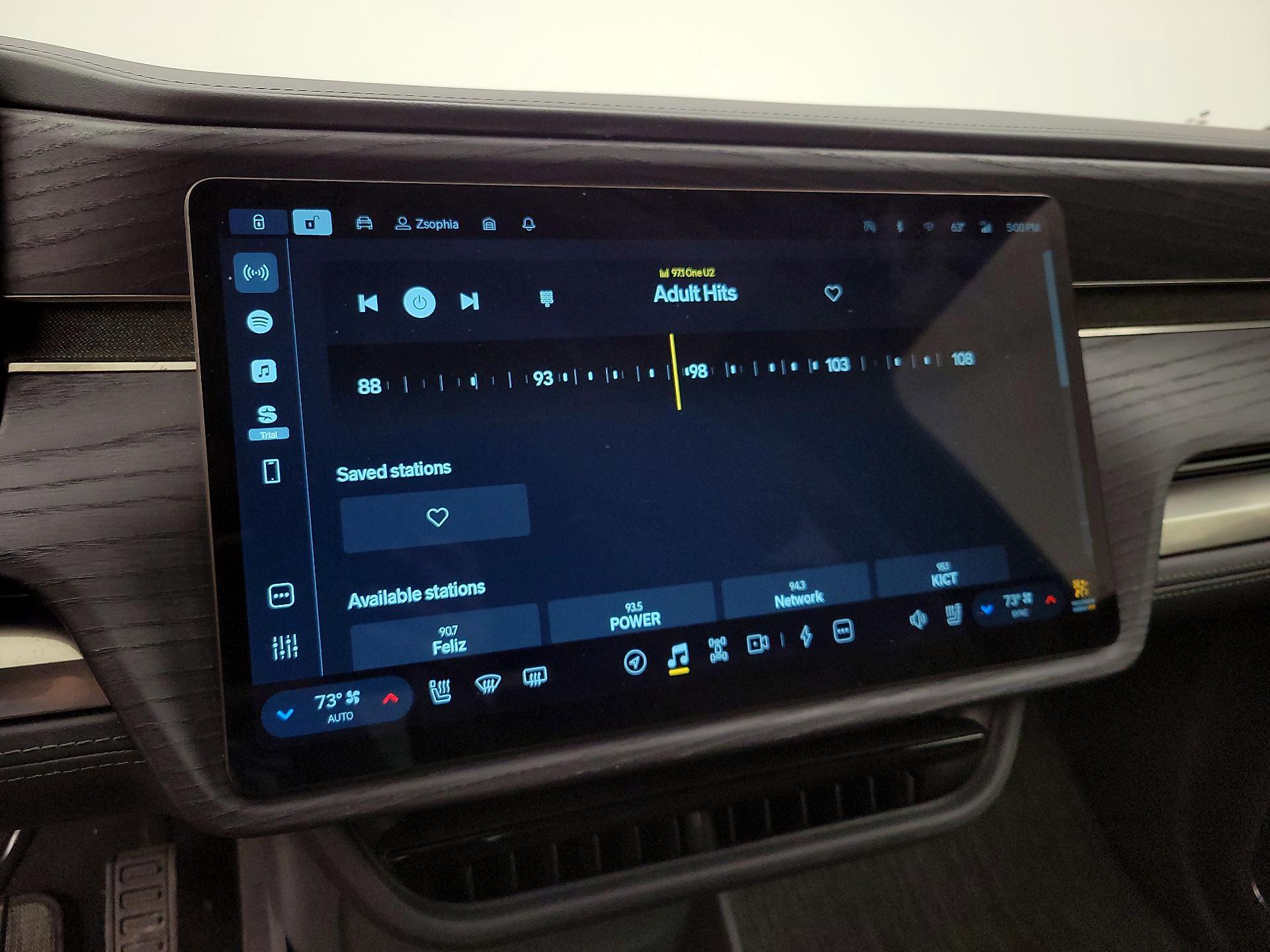 Thumbnail: 2025 Rivian R1T - 16