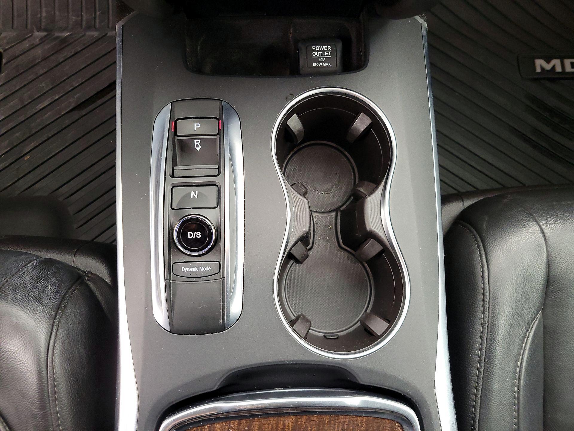 Thumbnail: 2018 Acura MDX - 18