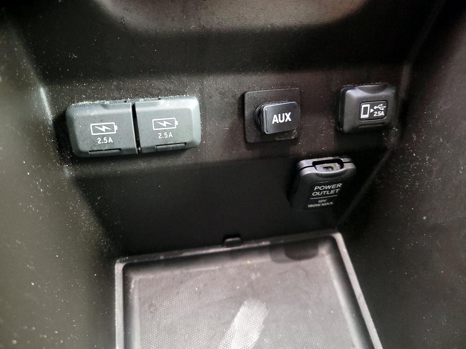 Thumbnail: 2018 Acura MDX - 19