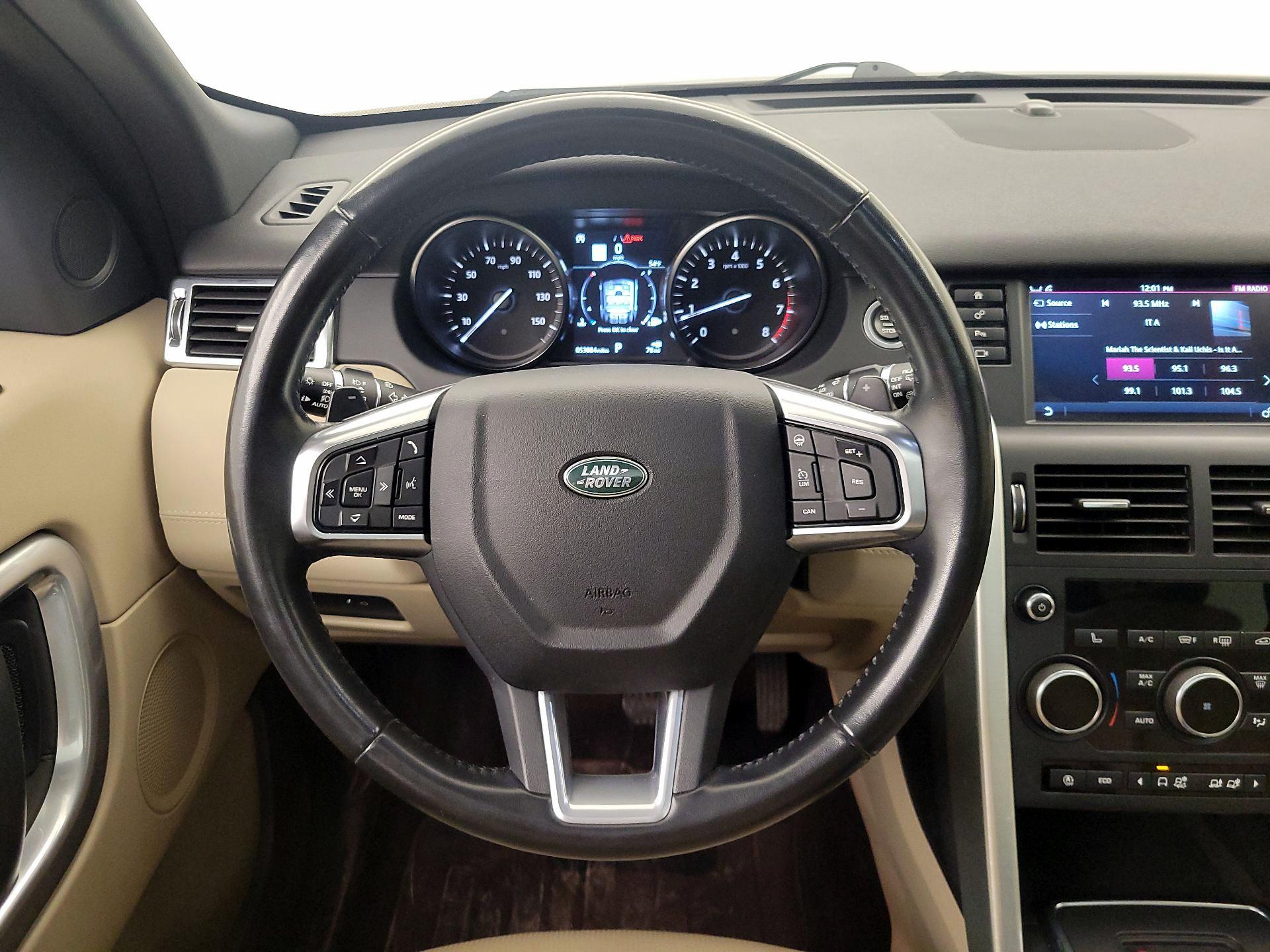Thumbnail: 2019 Land Rover Discovery Sport - 10