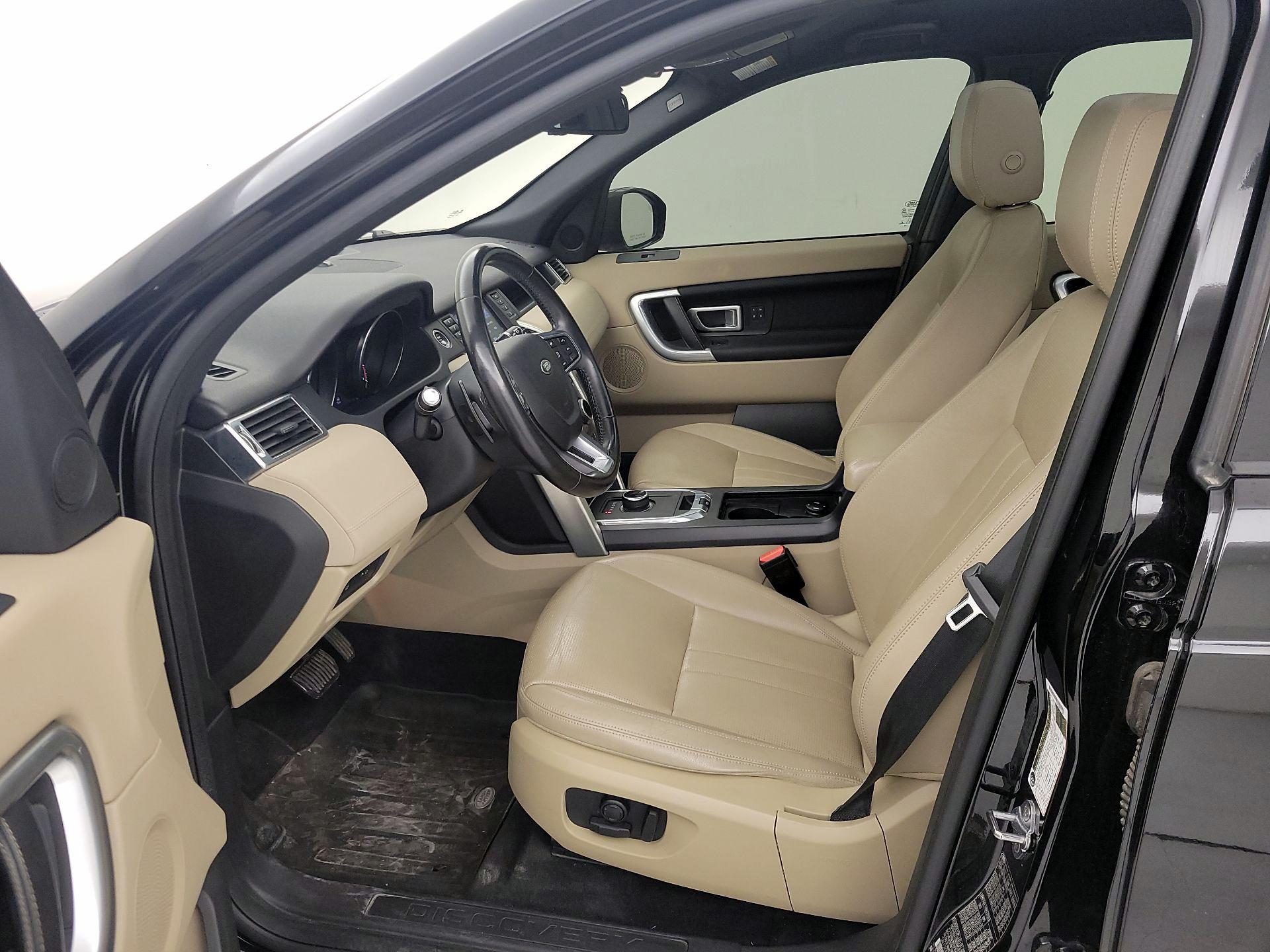 Thumbnail: 2019 Land Rover Discovery Sport - 11