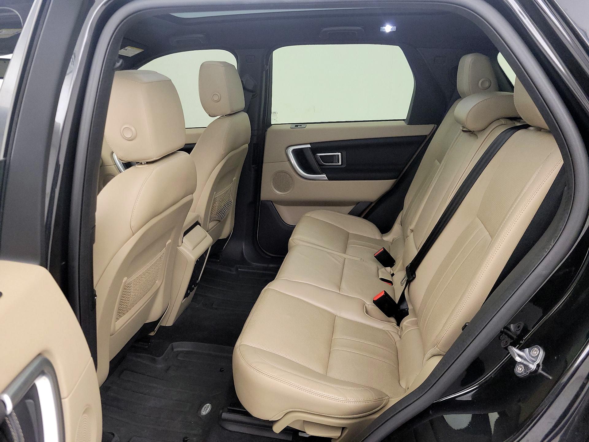 Thumbnail: 2019 Land Rover Discovery Sport - 20