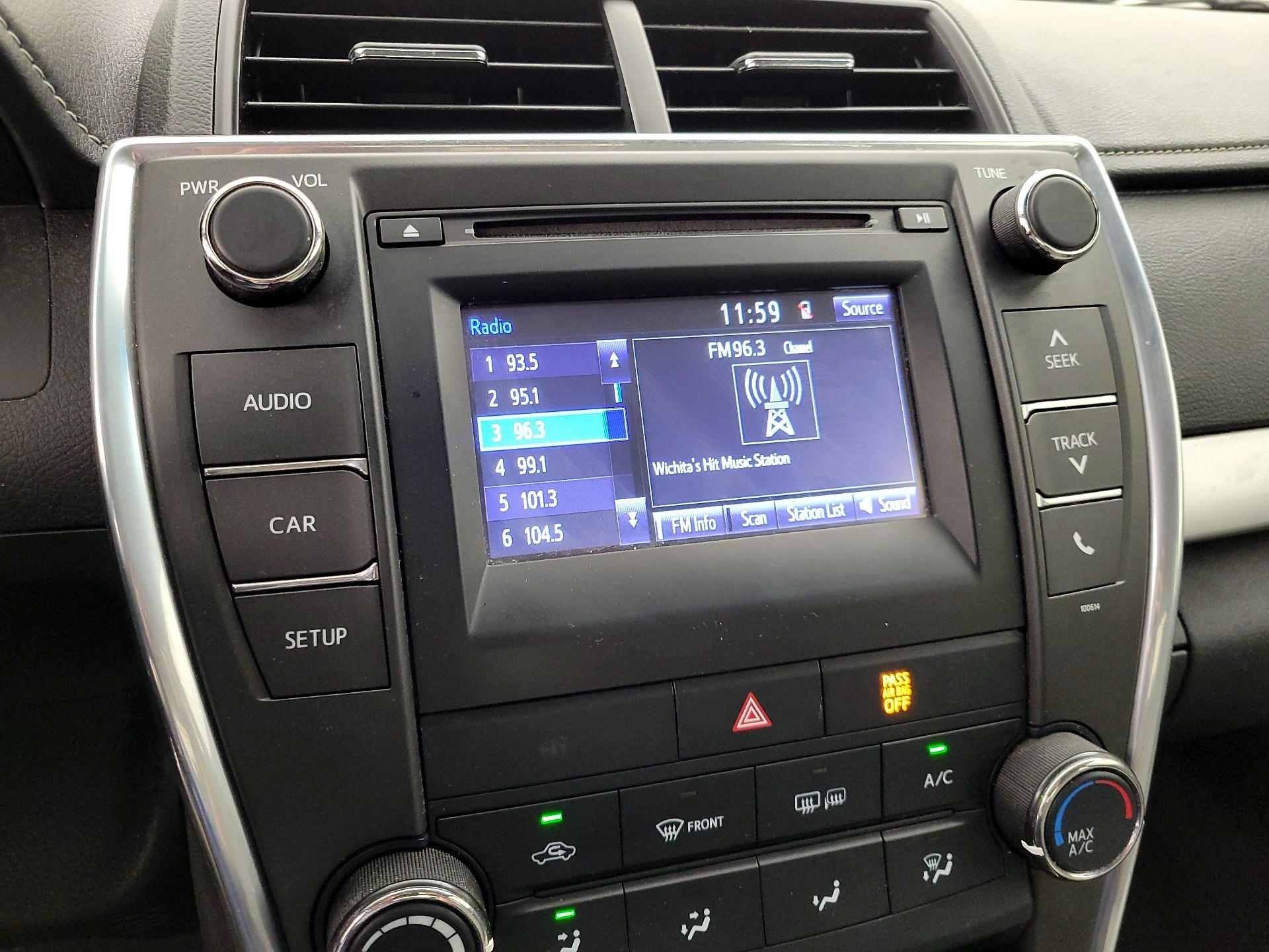 Thumbnail: 2017 Toyota Camry - 15