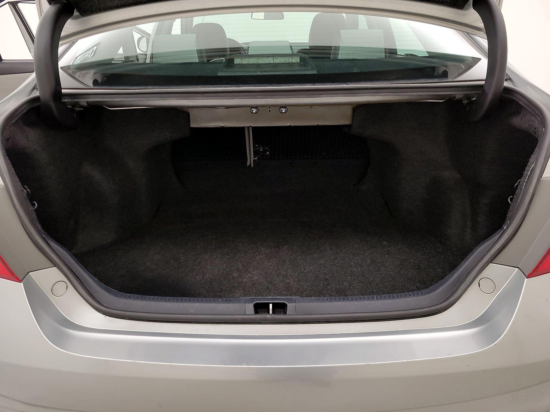 Thumbnail: 2017 Toyota Camry - 20