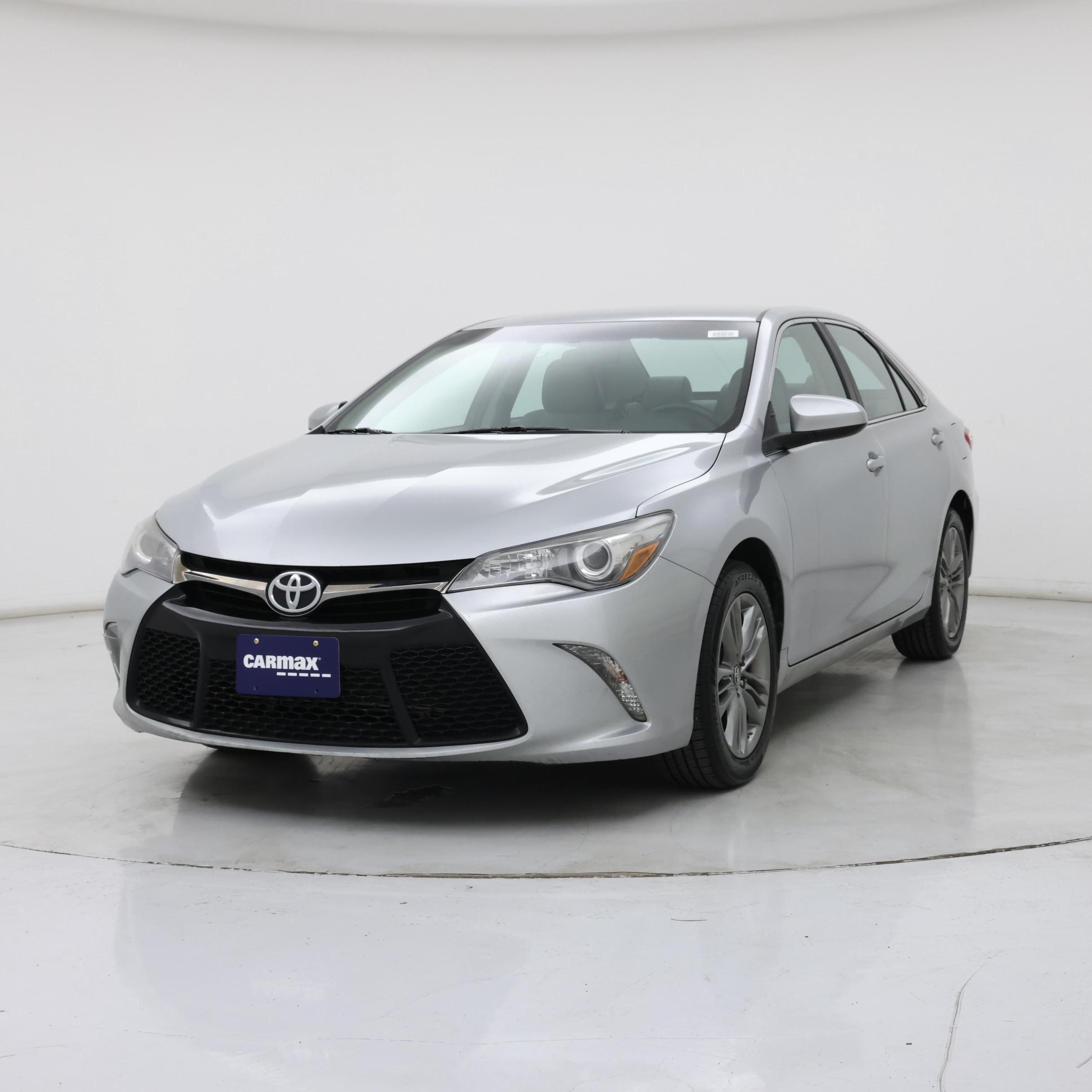 Thumbnail: 2017 Toyota Camry - 4