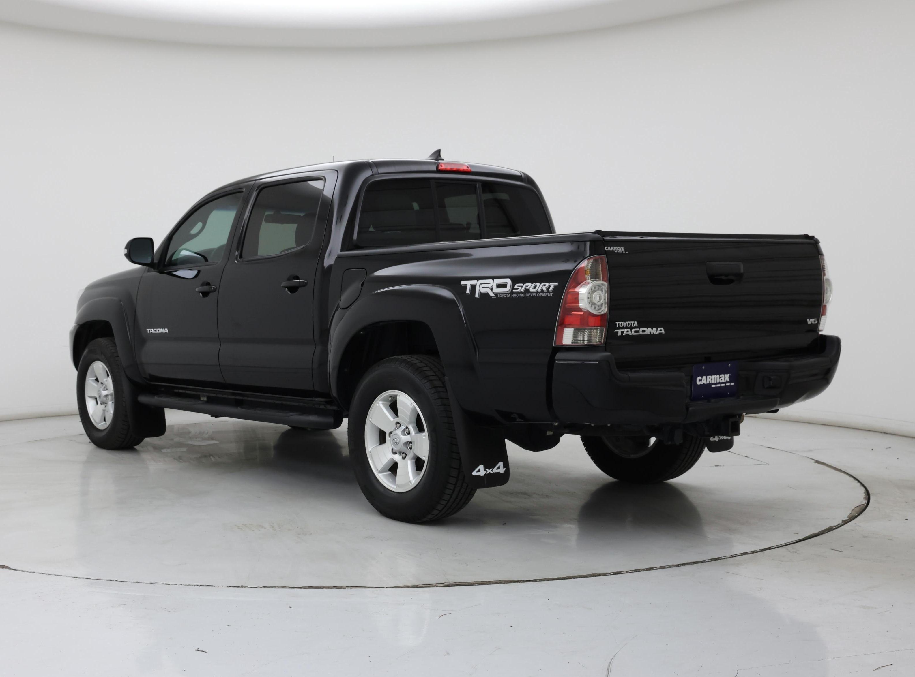 Thumbnail: 2015 Toyota Tacoma - 2