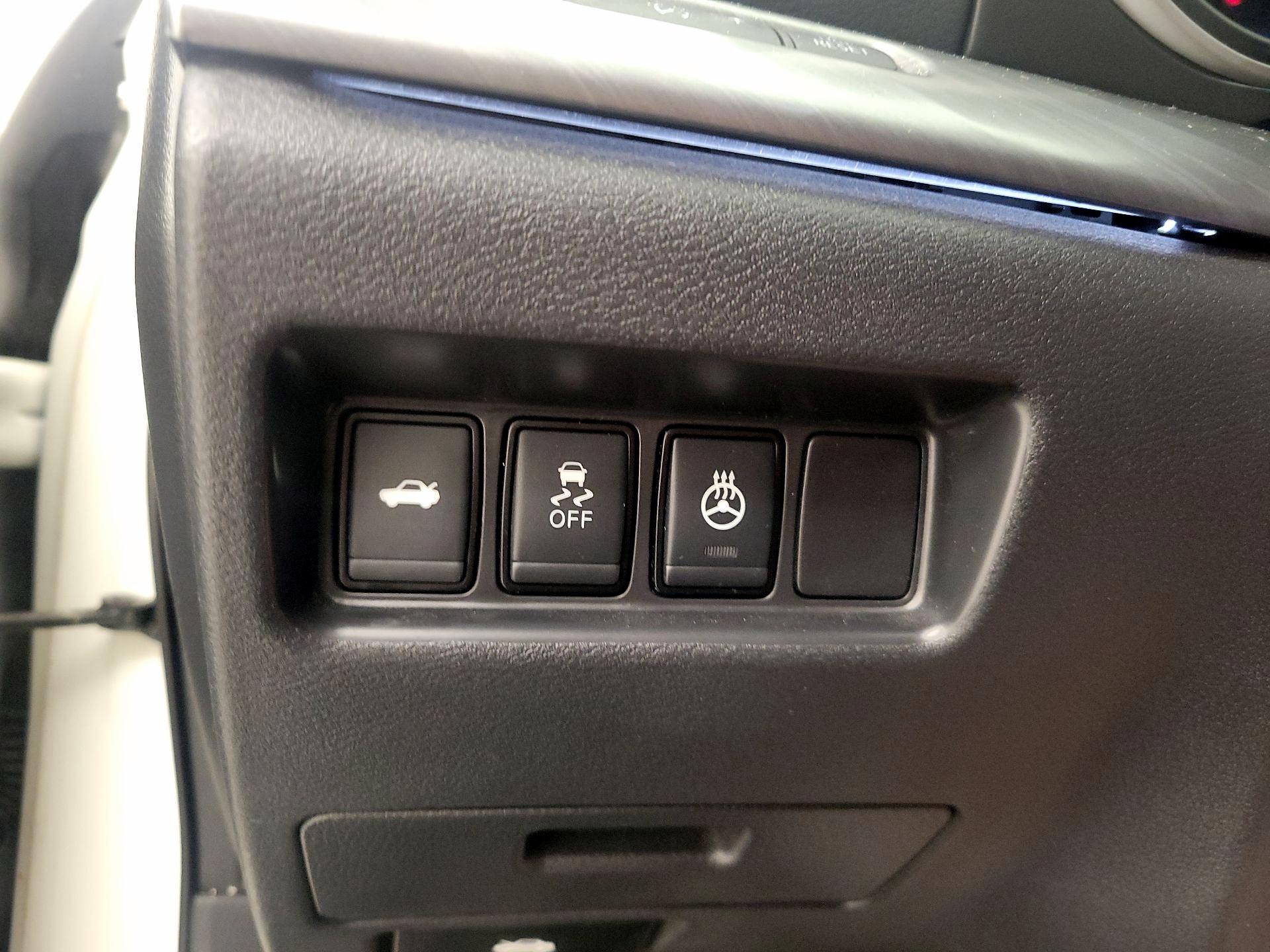 Thumbnail: 2018 Nissan Maxima - 13