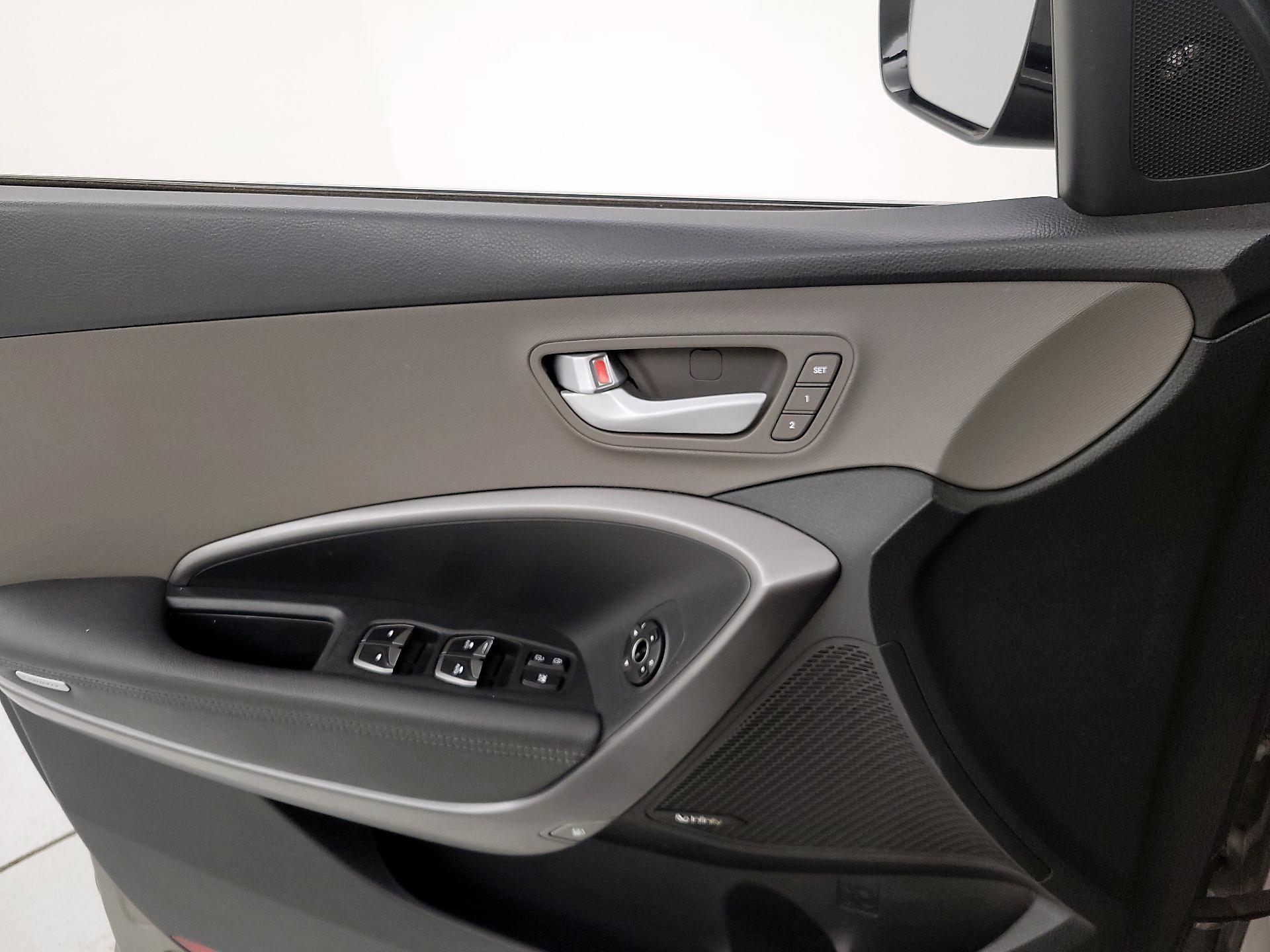 Thumbnail: 2018 Hyundai Santa Fe - 12