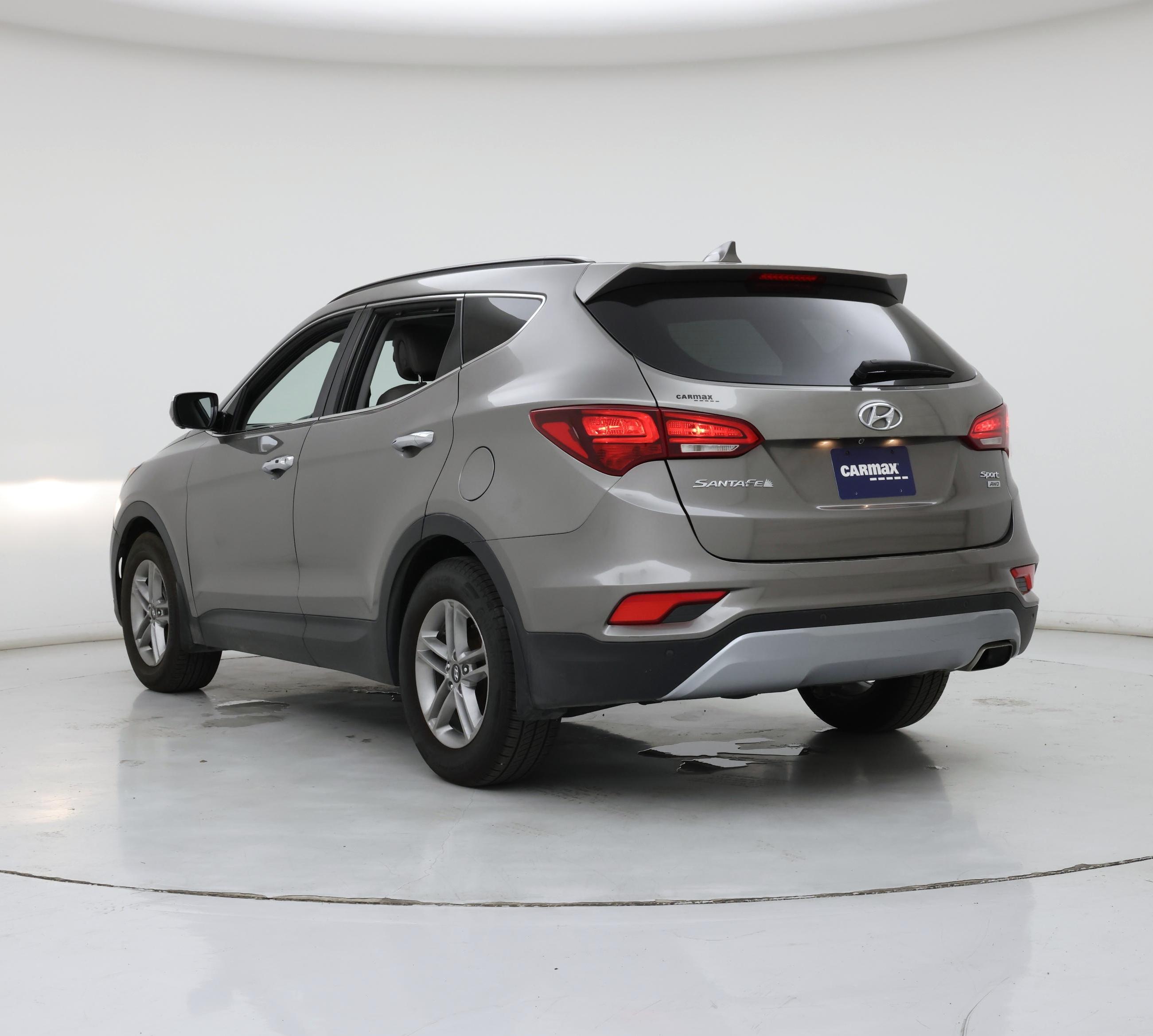 Thumbnail: 2018 Hyundai Santa Fe - 2