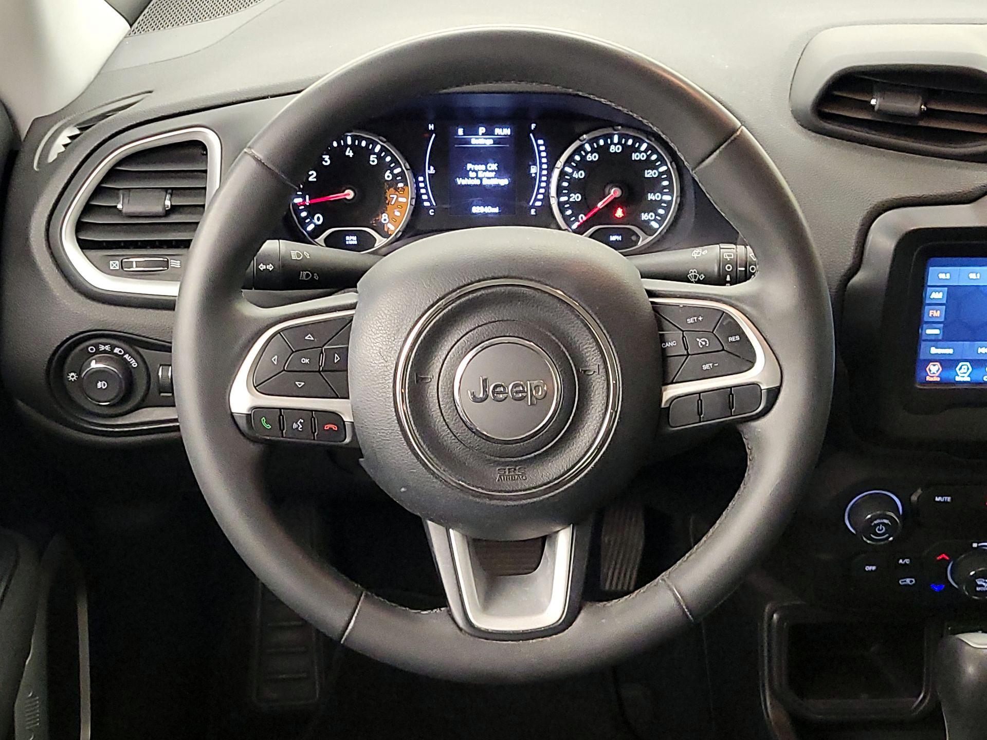 Thumbnail: 2018 Jeep Renegade - 10