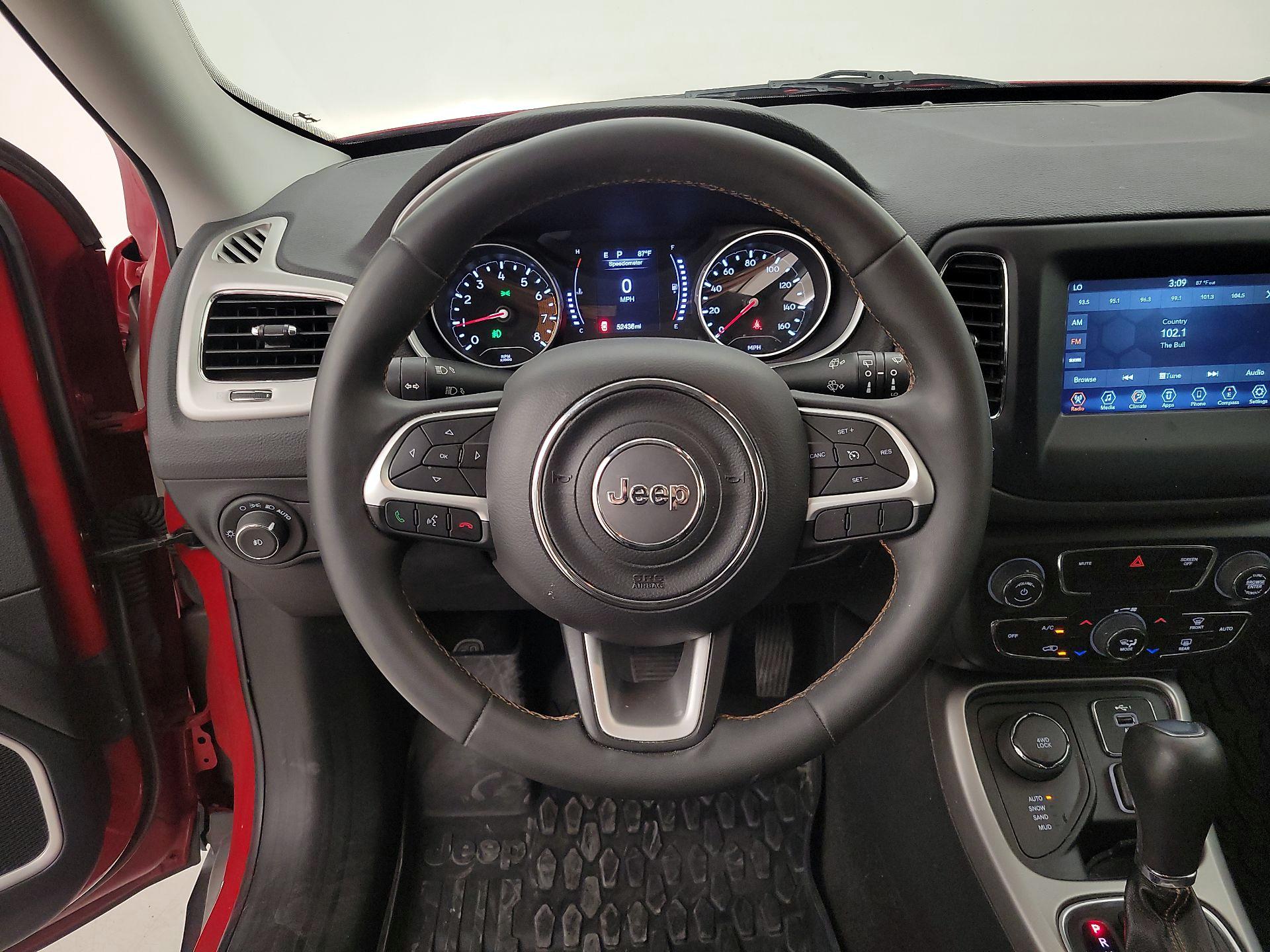 Thumbnail: 2021 Jeep Compass - 10