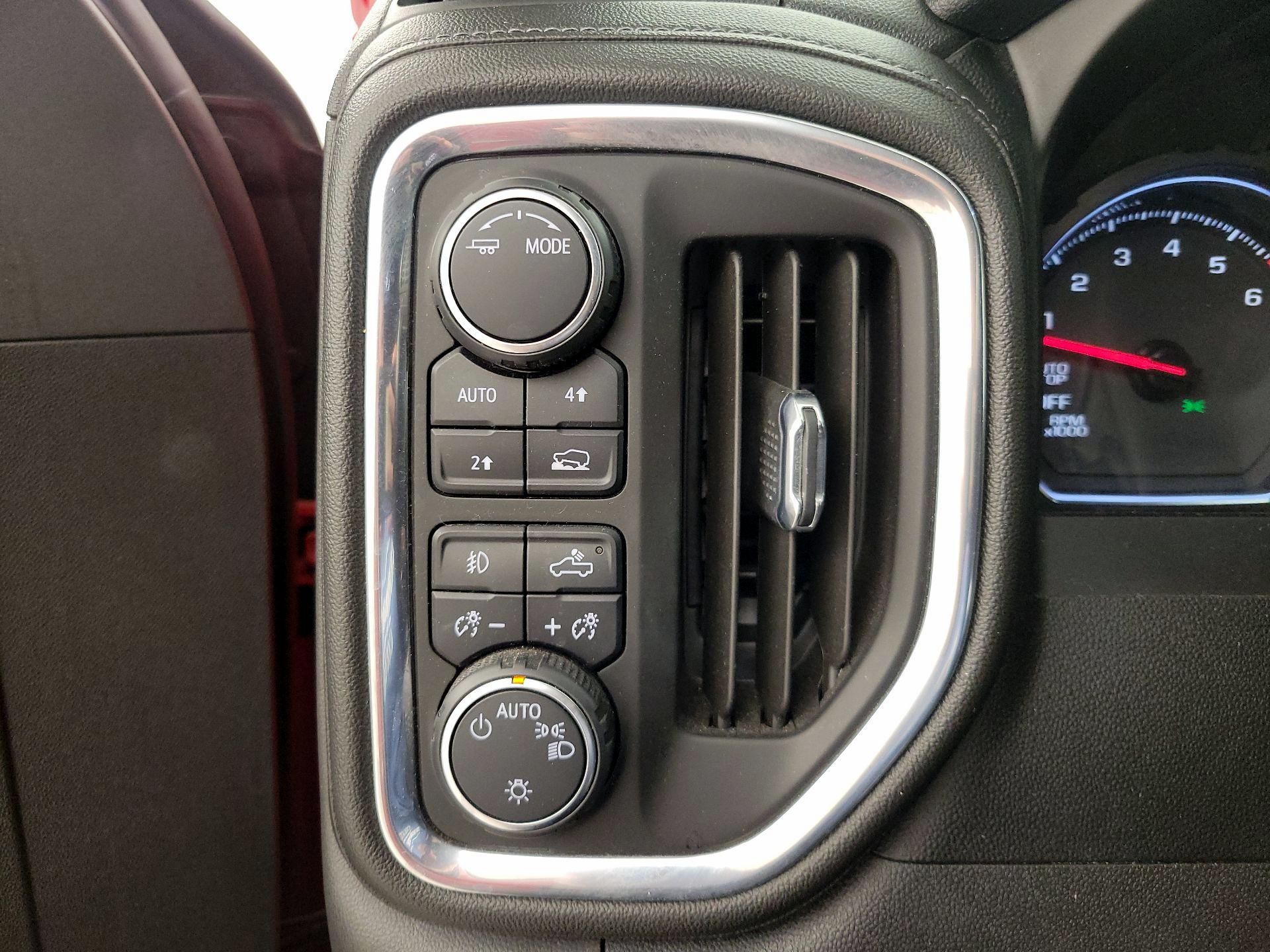 Thumbnail: 2021 Chevrolet Silverado 1500 - 13