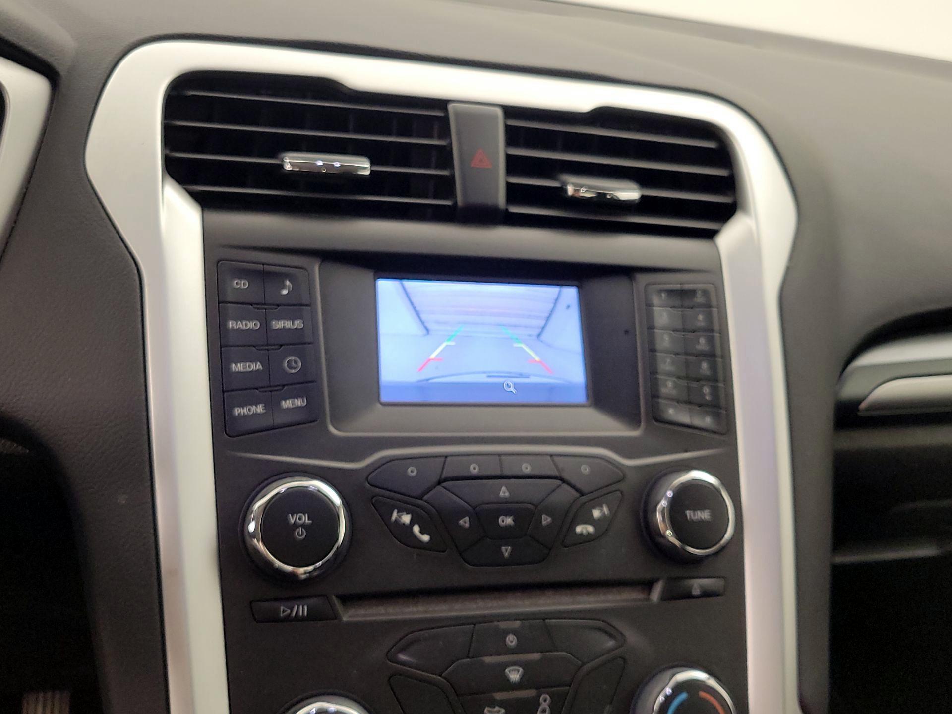 Thumbnail: 2016 Ford Fusion - 14