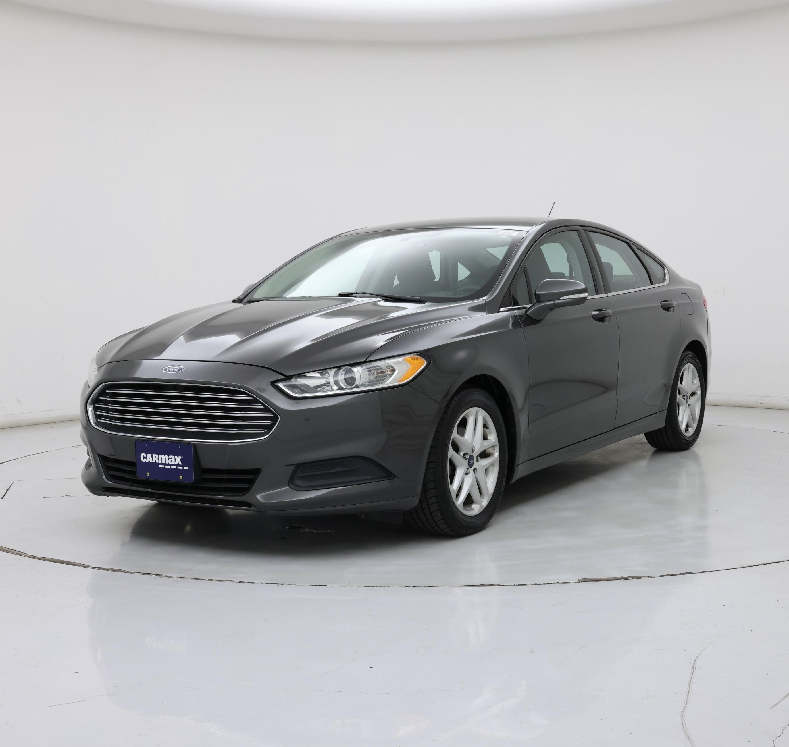 Thumbnail: 2016 Ford Fusion - 4