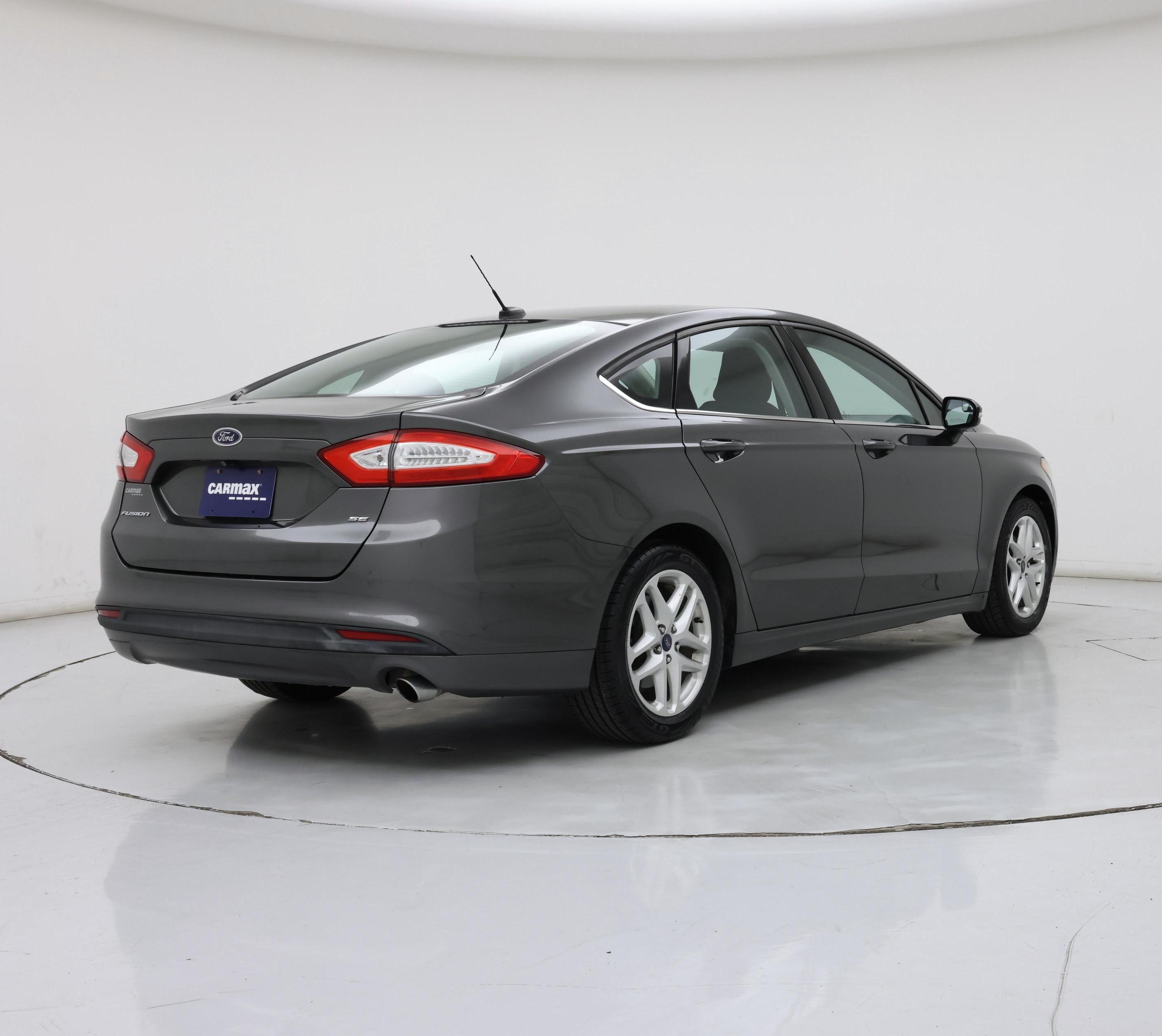 Thumbnail: 2016 Ford Fusion - 8