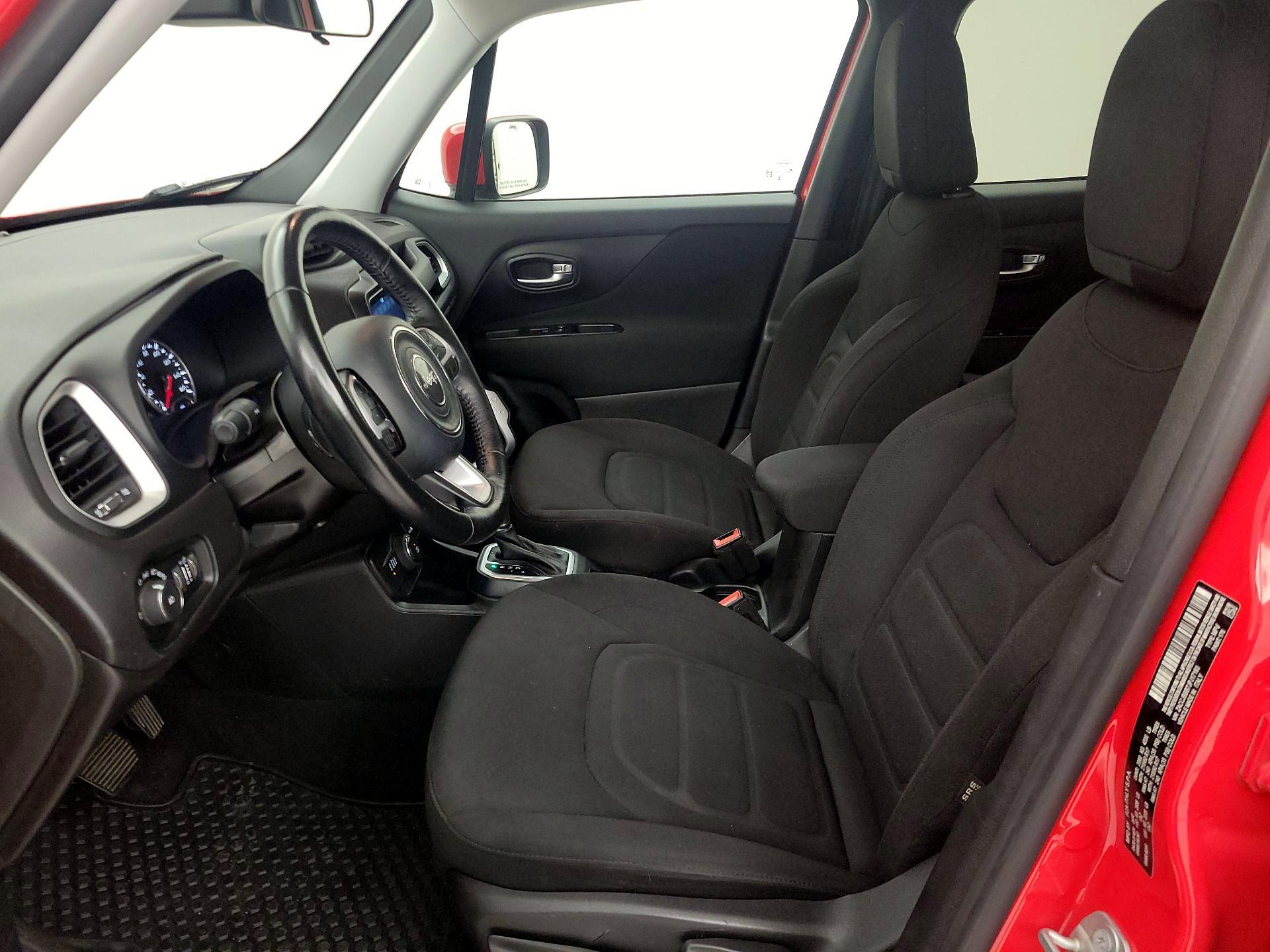 Thumbnail: 2018 Jeep Renegade - 11