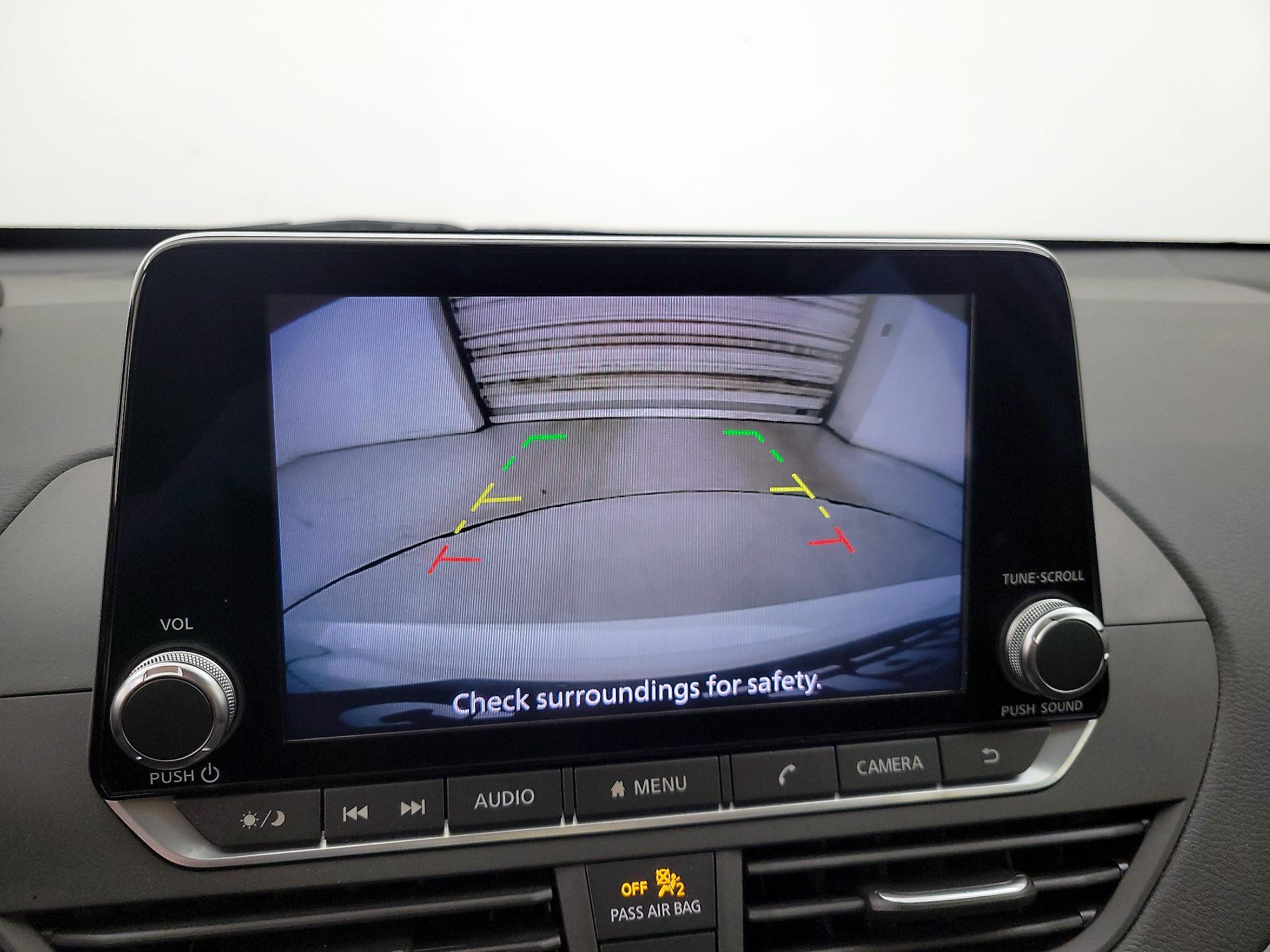 Thumbnail: 2020 Nissan Altima - 14