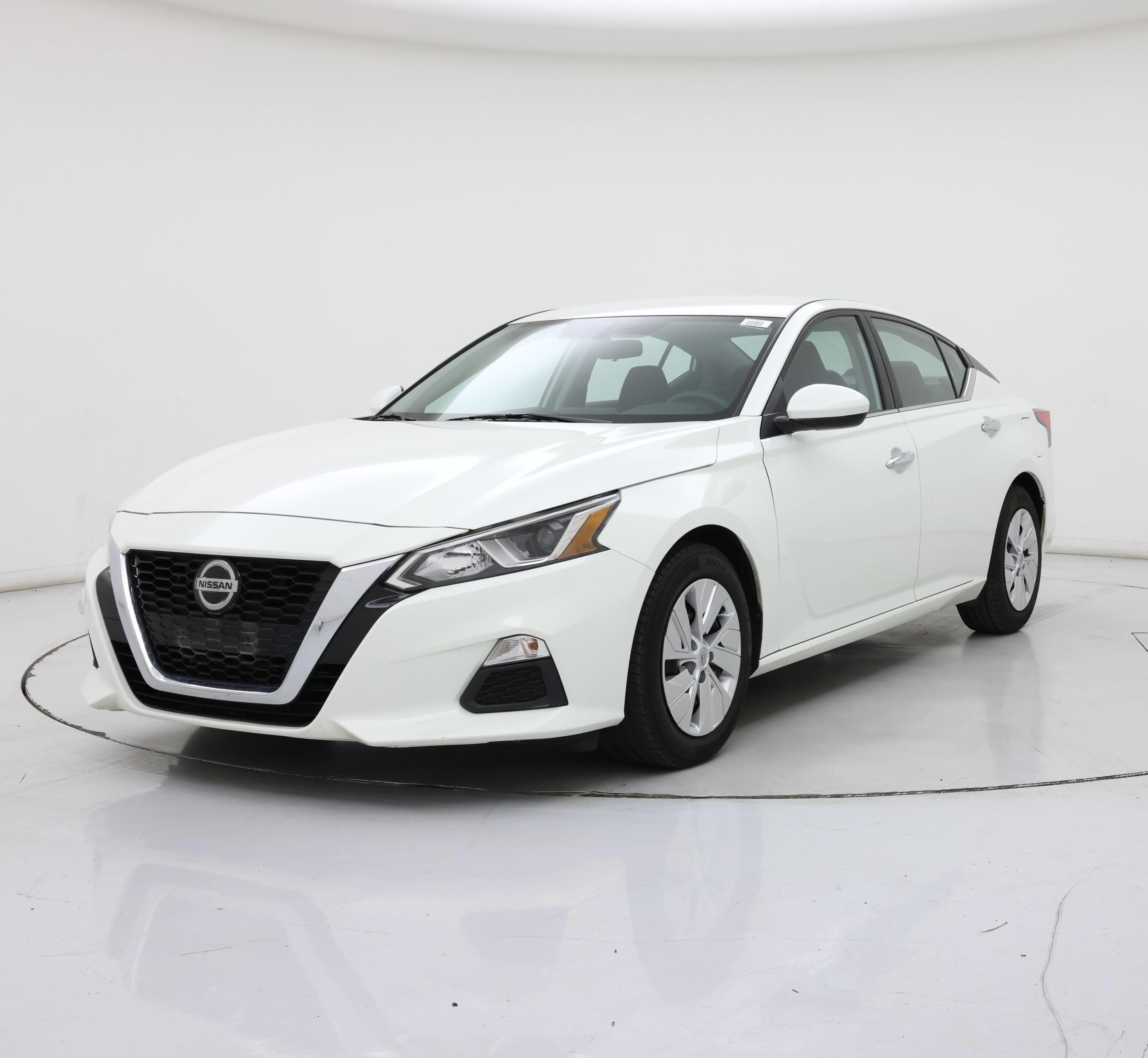 Thumbnail: 2020 Nissan Altima - 4