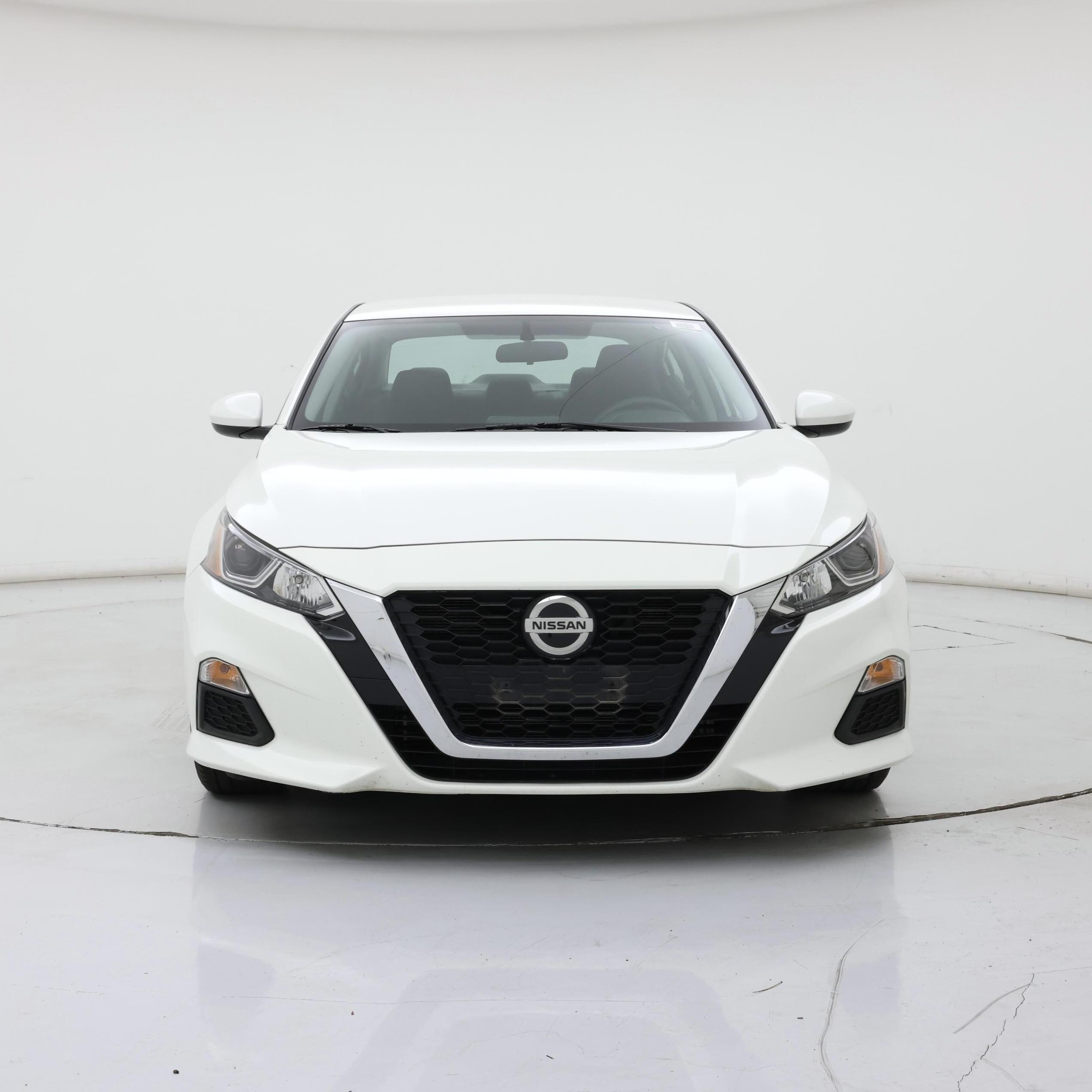 Thumbnail: 2020 Nissan Altima - 5