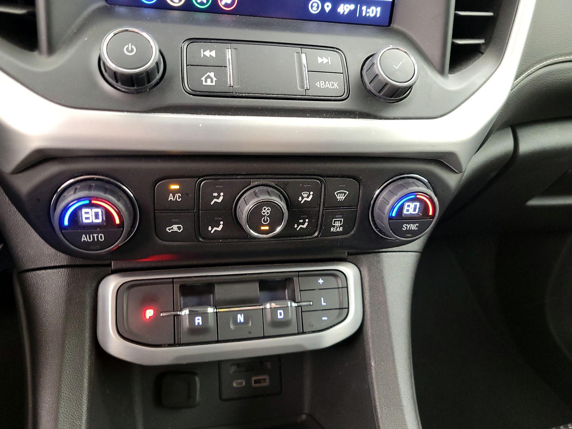 Thumbnail: 2022 GMC Acadia - 17