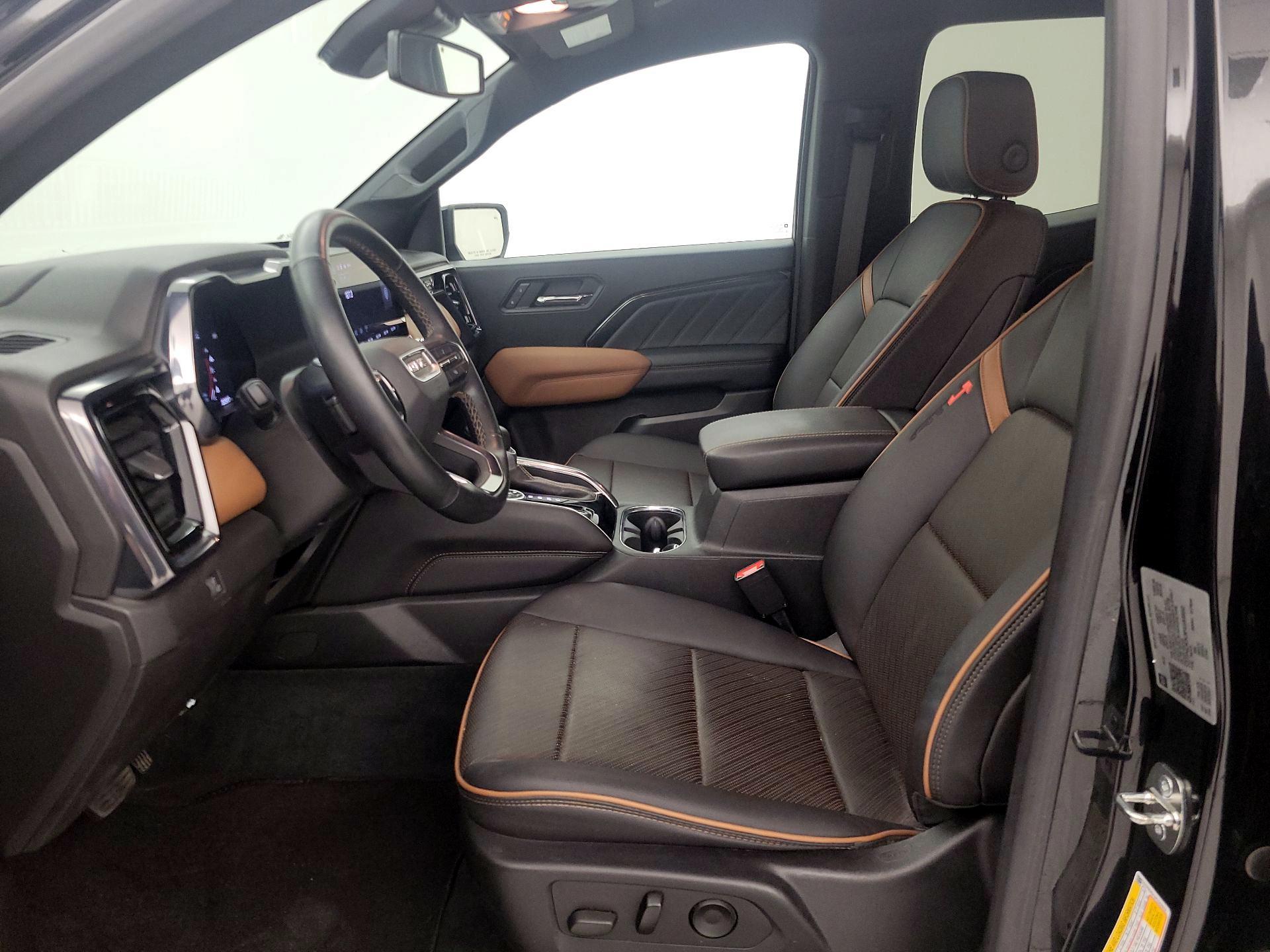 Thumbnail: 2023 GMC Canyon - 11