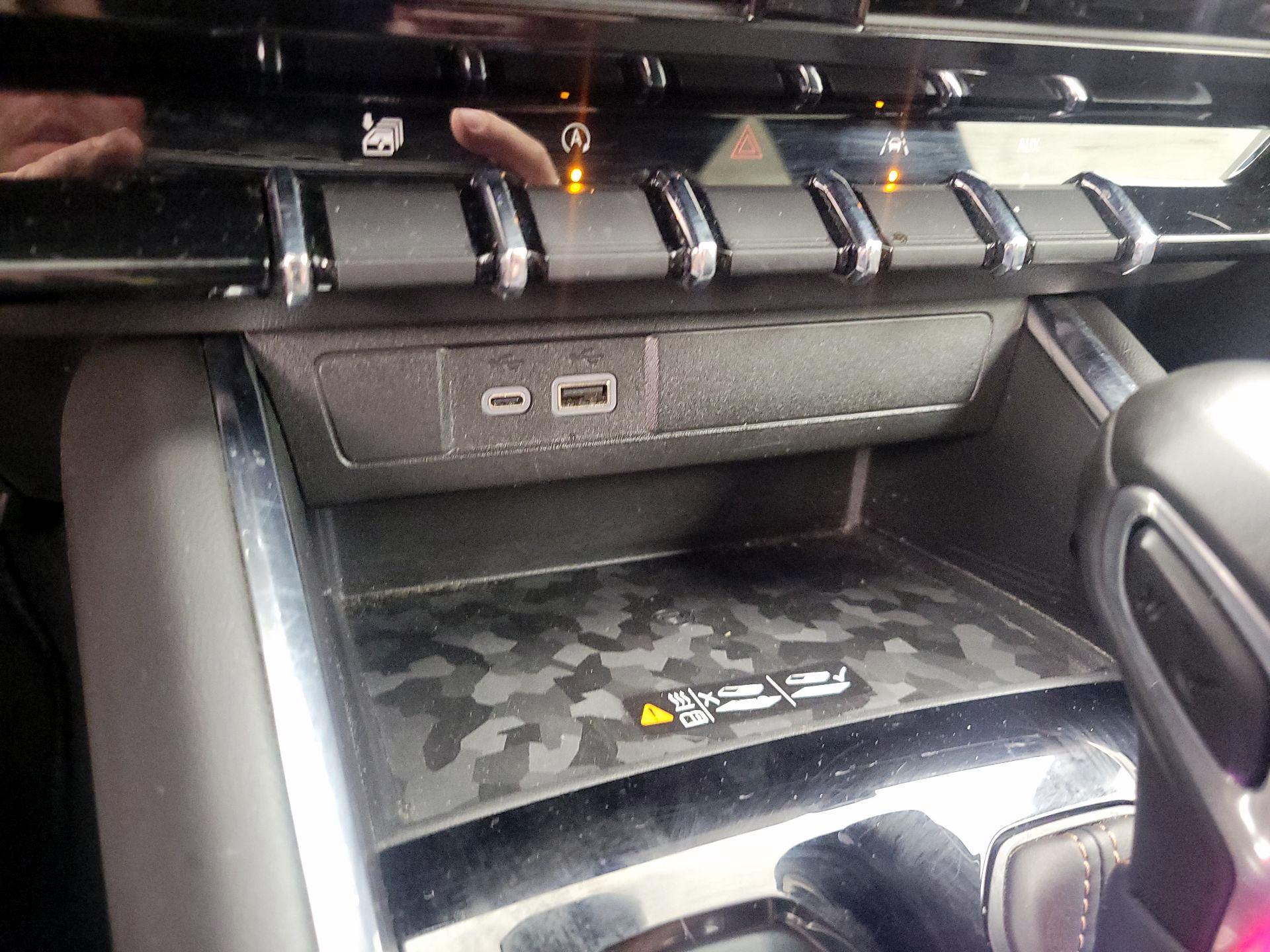 Thumbnail: 2023 GMC Canyon - 18