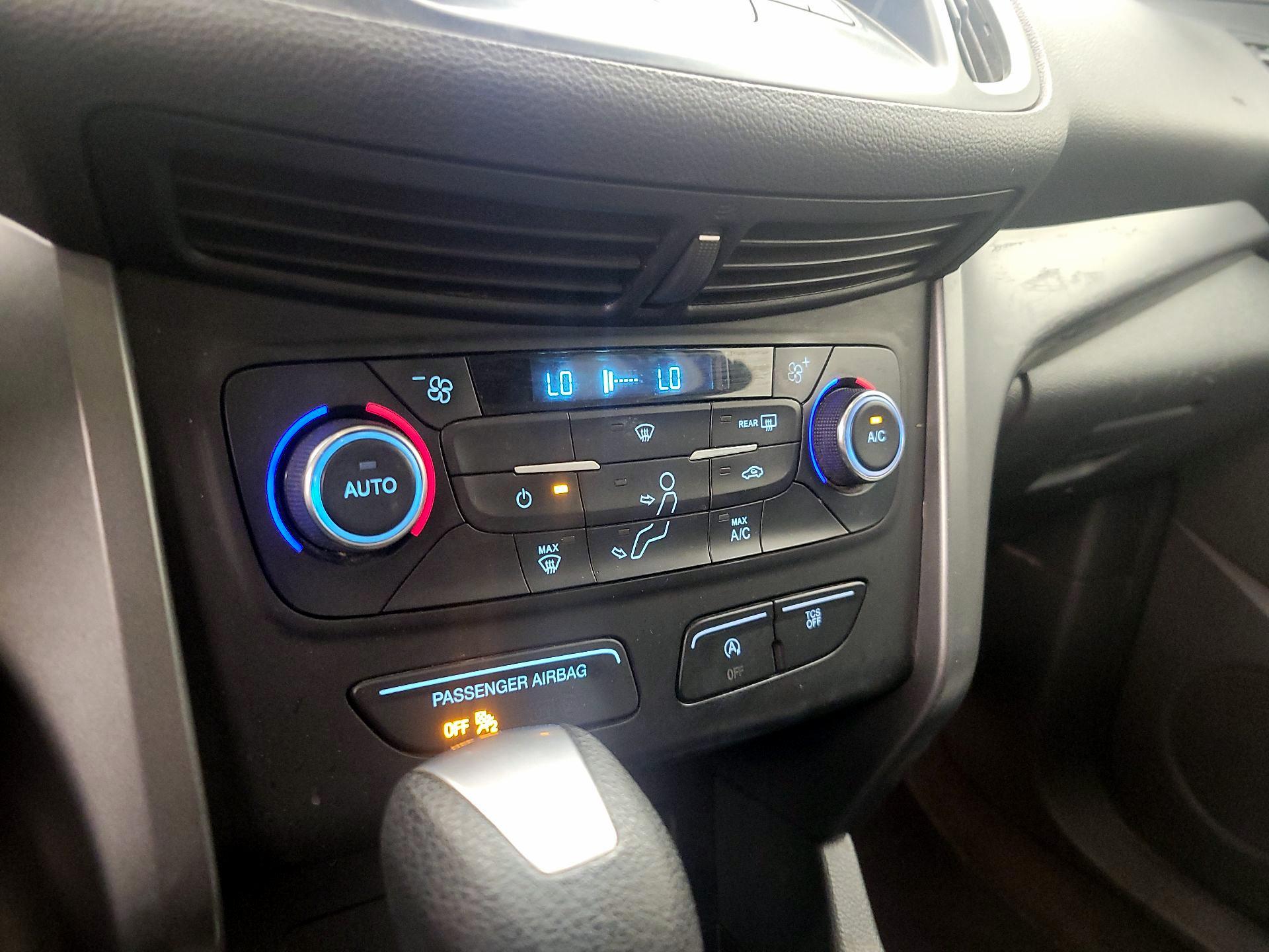 Thumbnail: 2017 Ford Escape - 16