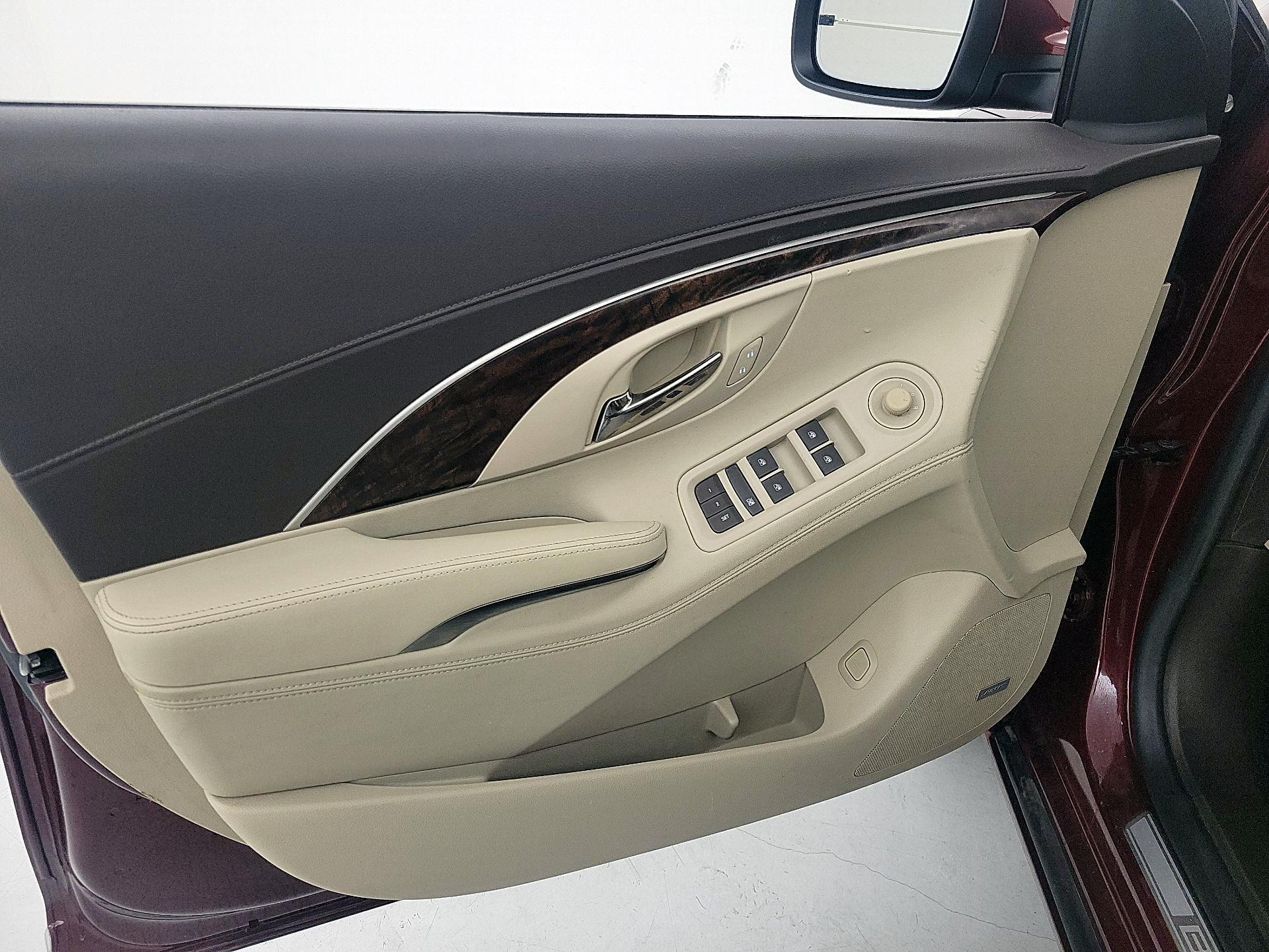 Thumbnail: 2016 Buick LaCrosse - 12