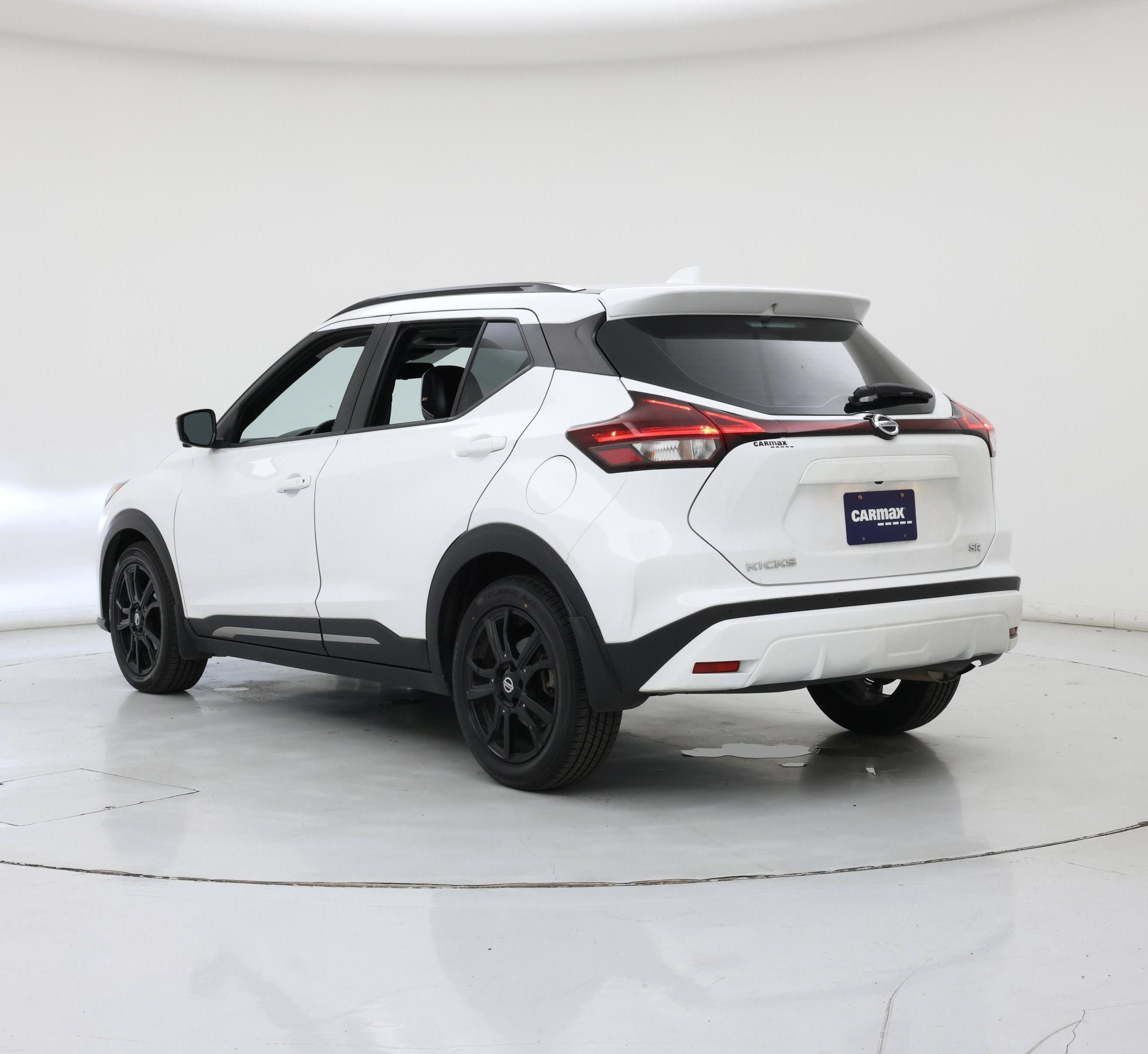 Thumbnail: 2021 Nissan Kicks - 2