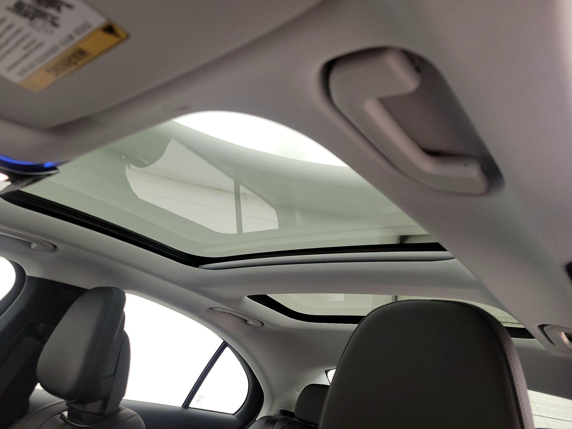 Thumbnail: 2025 Mercedes-Benz E-Class - 20