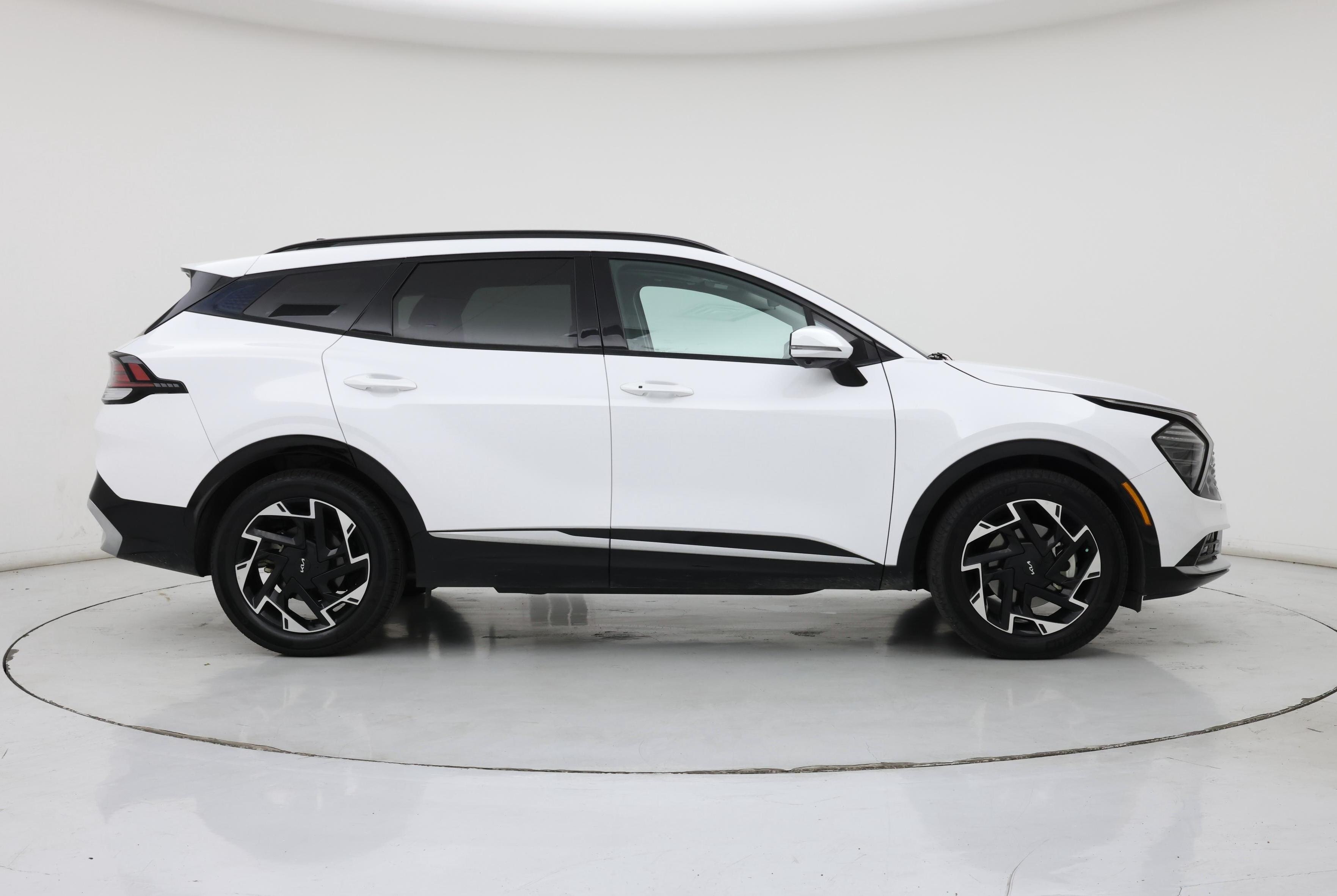 Thumbnail: 2023 Kia Sportage - 7