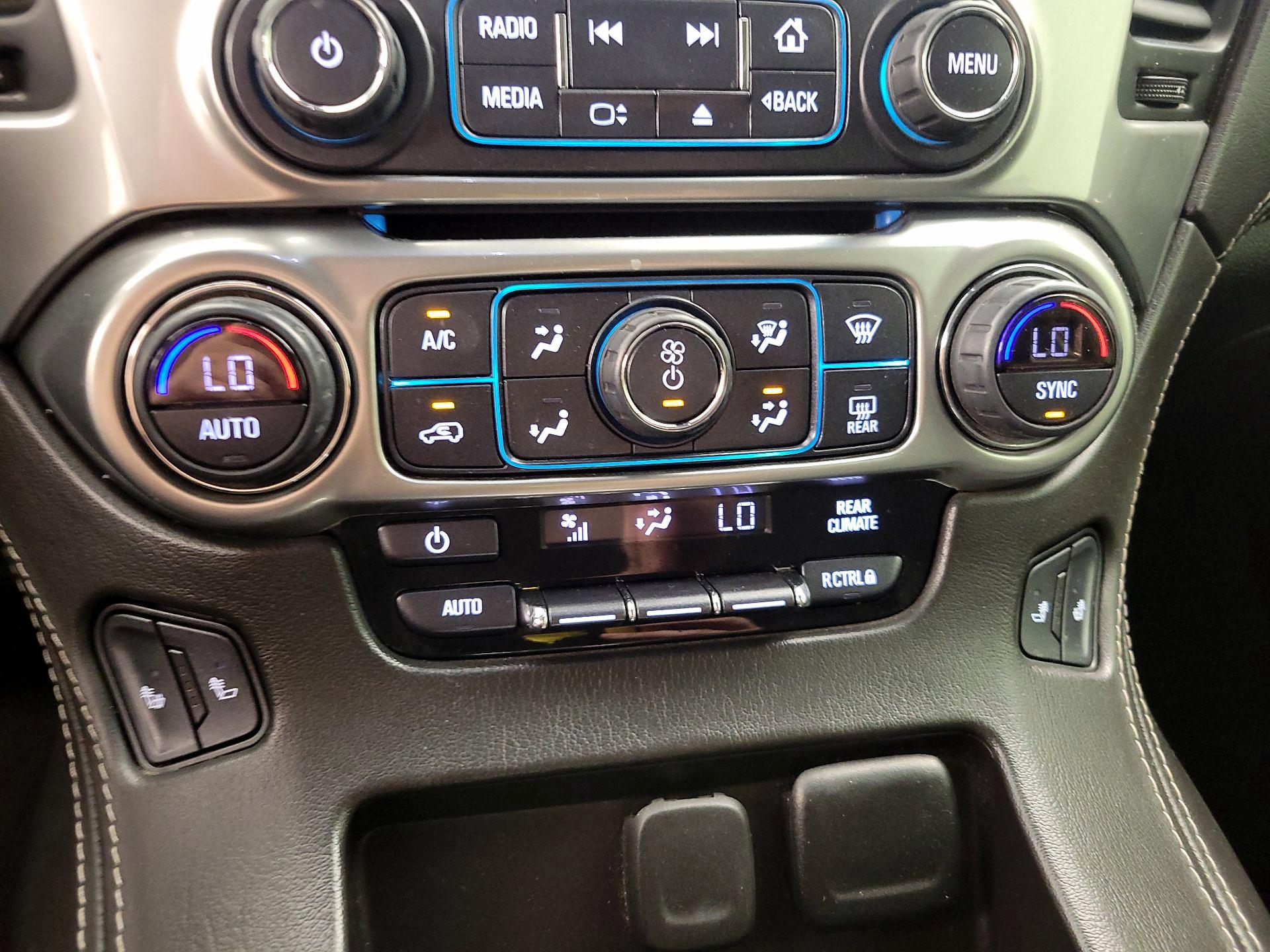 Thumbnail: 2019 Chevrolet Tahoe - 17